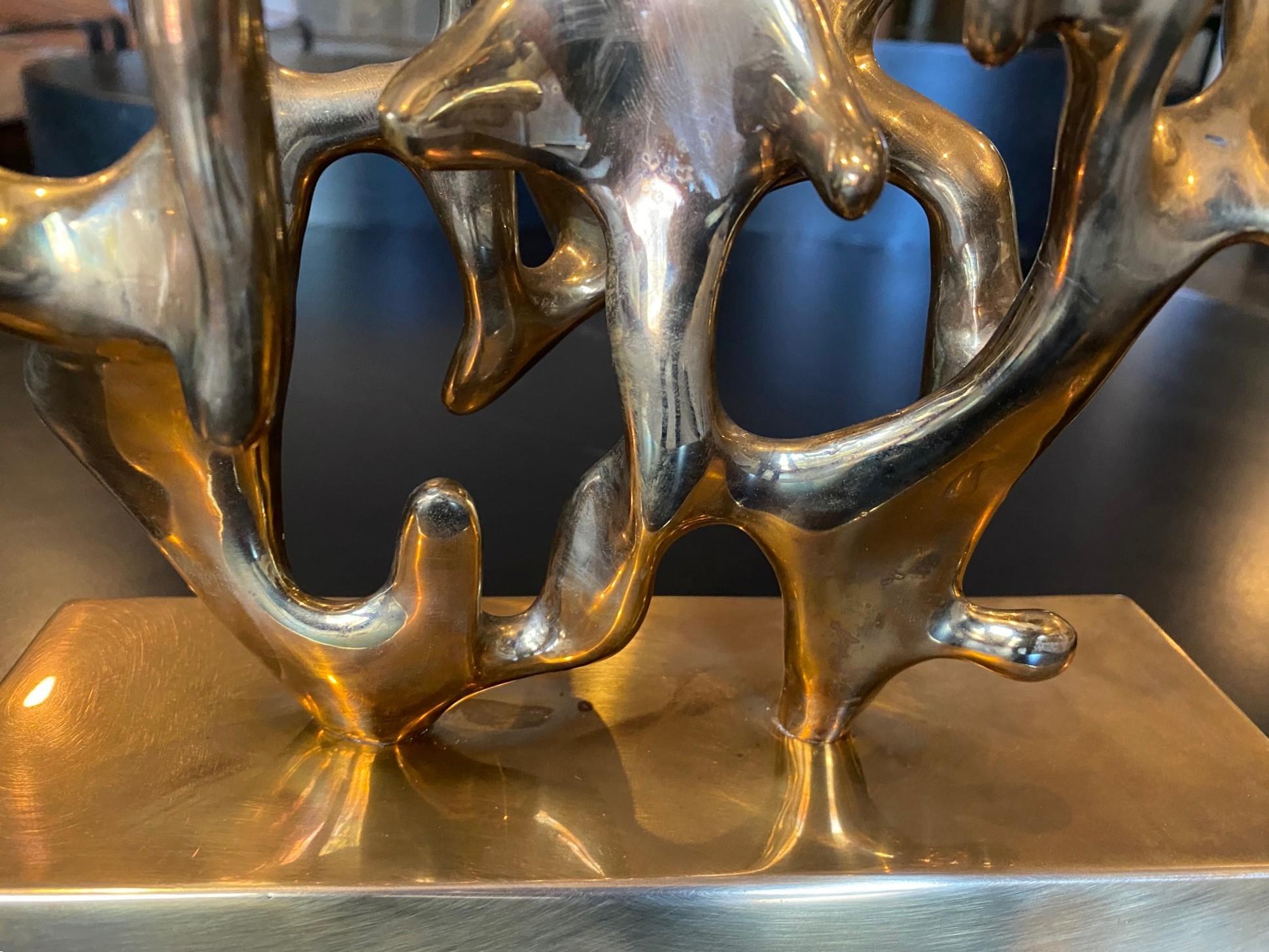 Sculpture Menorah moderniste abstraite en bronze signée Eli Karpel, édition limitée en vente 6