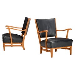 Elias Svedberg par de sillones de salón para Sparreholms Snickerifabrik