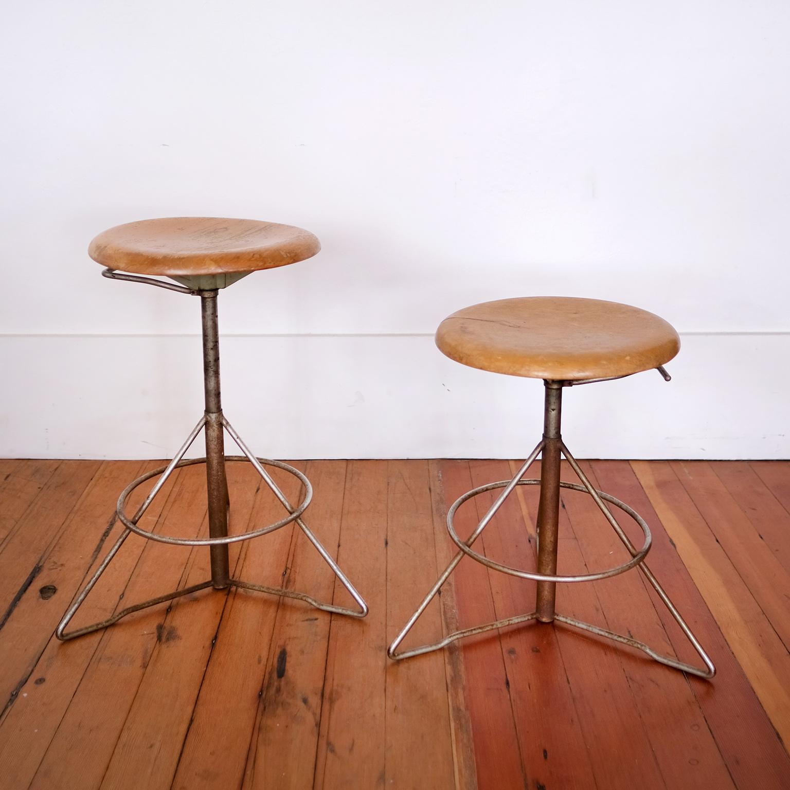Swedish Elias Svedberg Up and Down Industrial Stool Sweden, 1950s For Sale