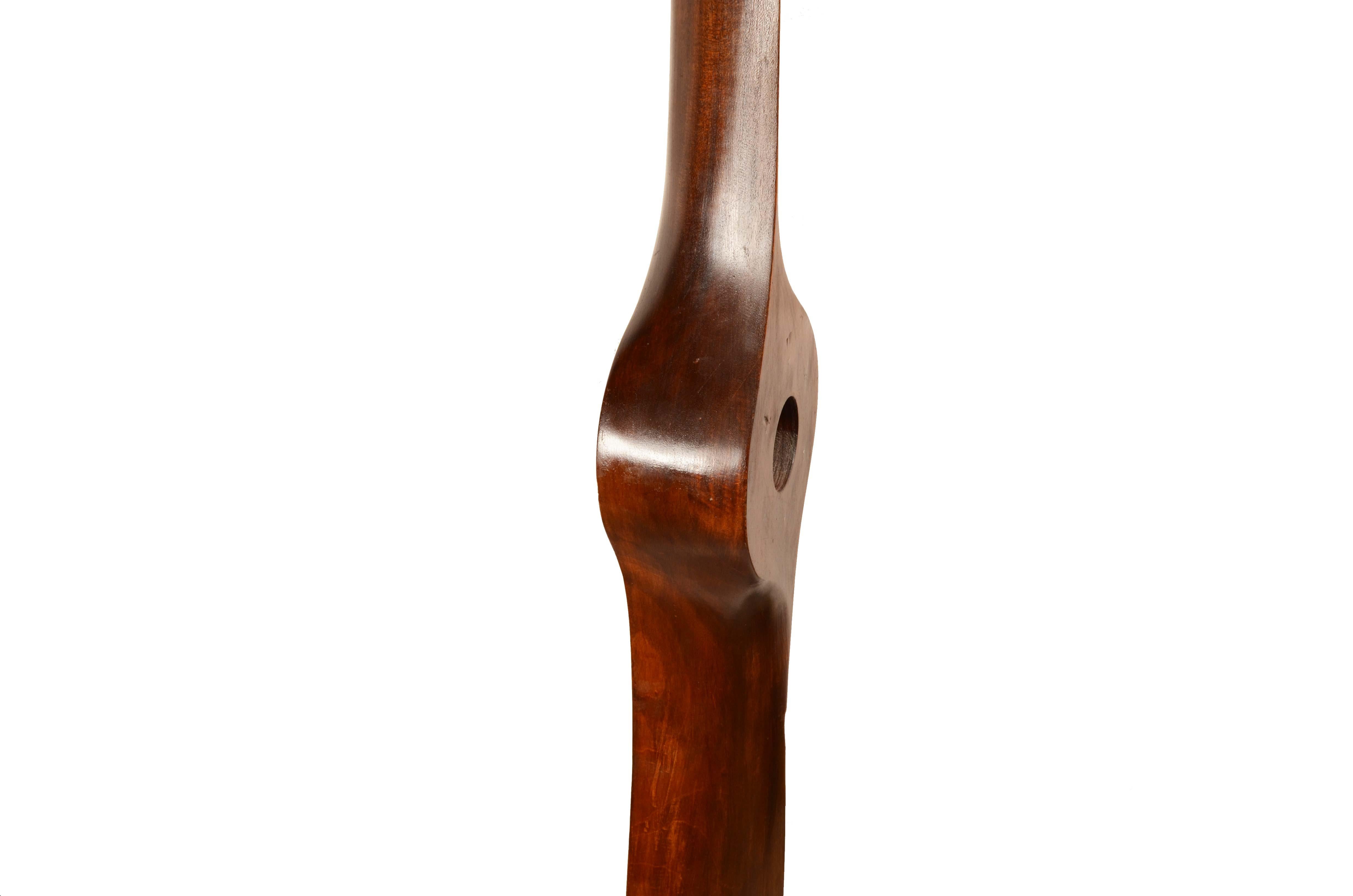 English mahogany wood decorative airplane propeller from the 1940s. For Sale 10