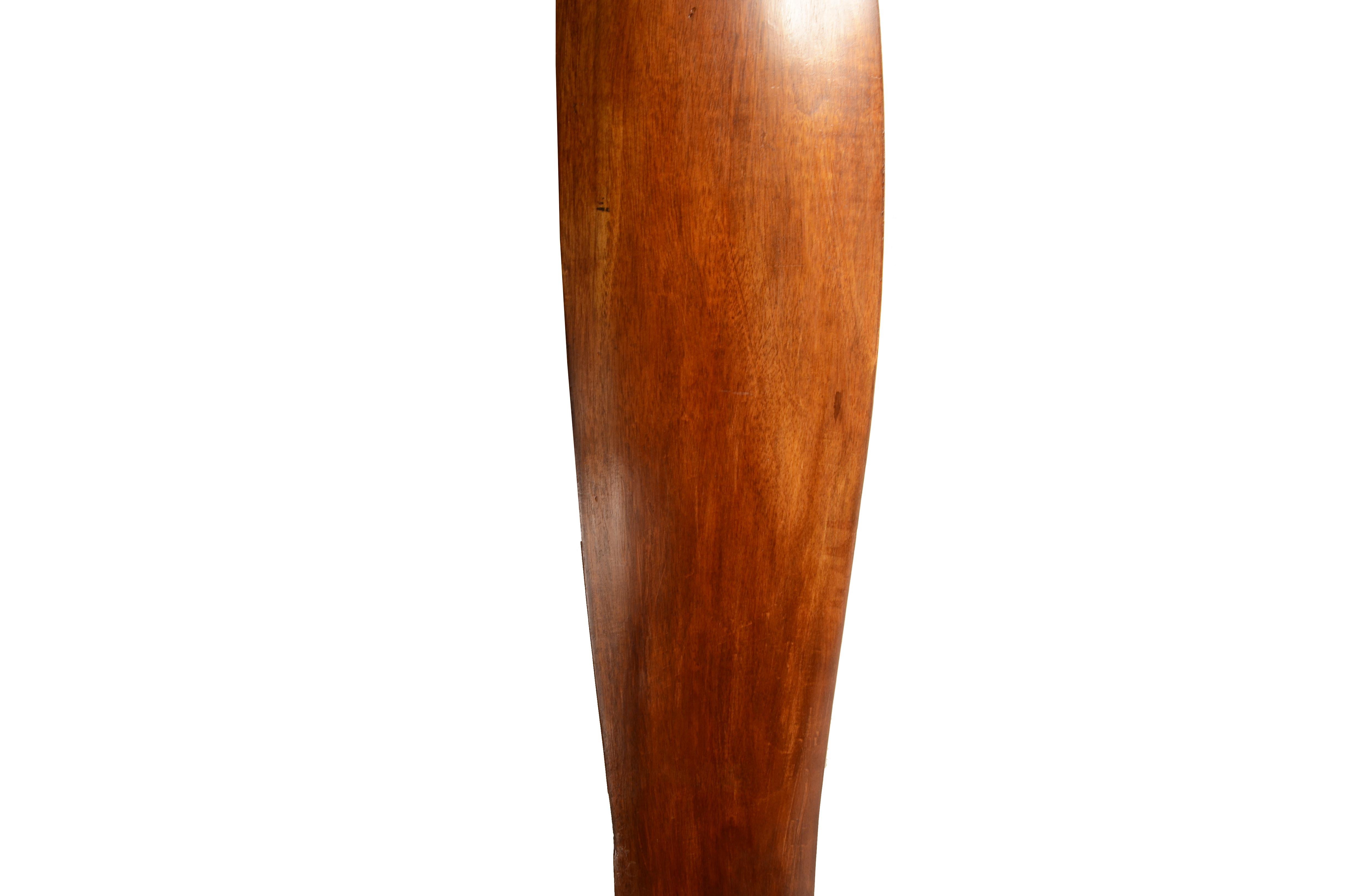 English mahogany wood decorative airplane propeller from the 1940s. For Sale 4