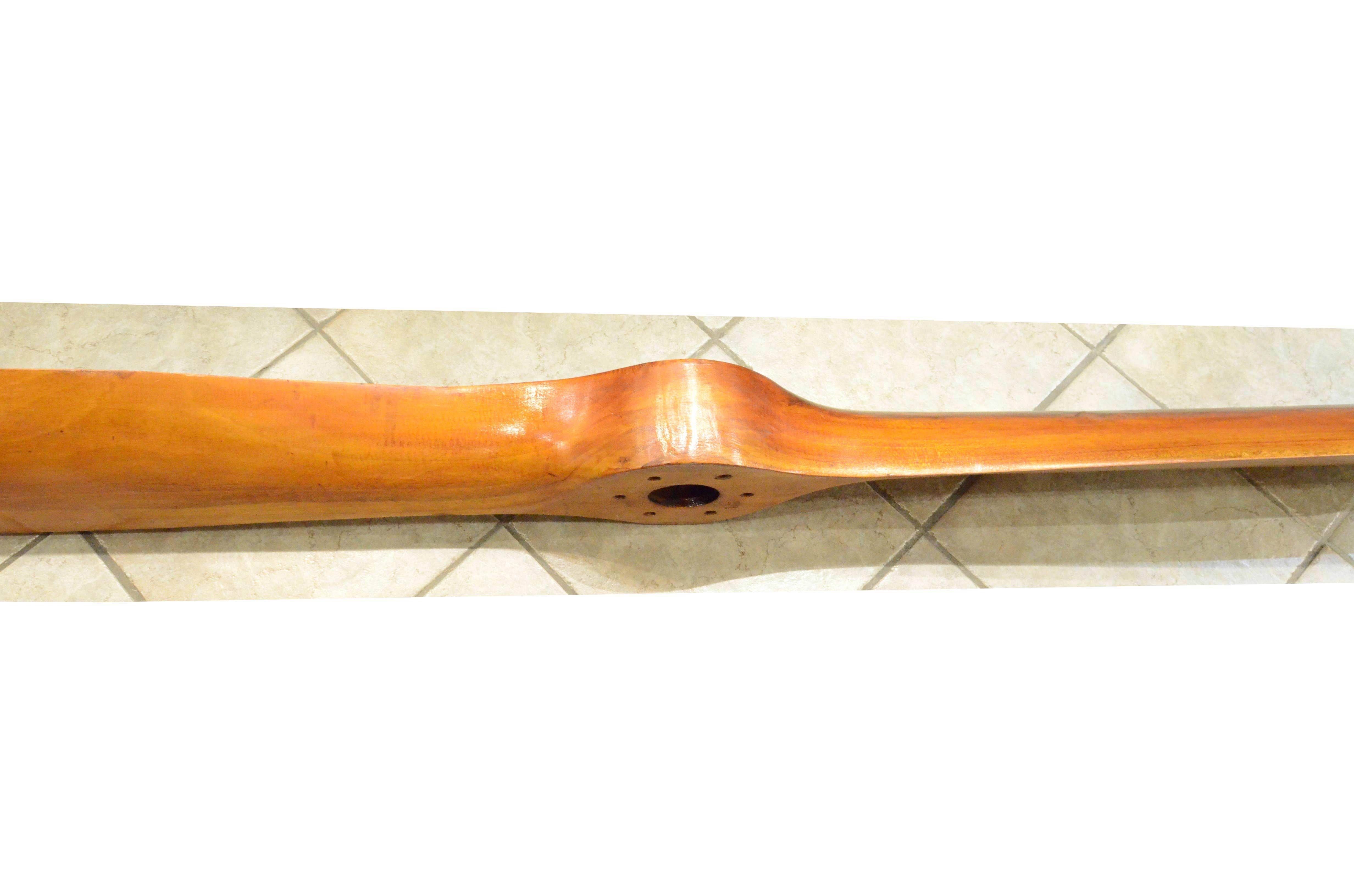 Hélice en bois, moyeu central à 6 trous, DDR WRXO95 Allemagne de l'Est, années 1950. en vente 7