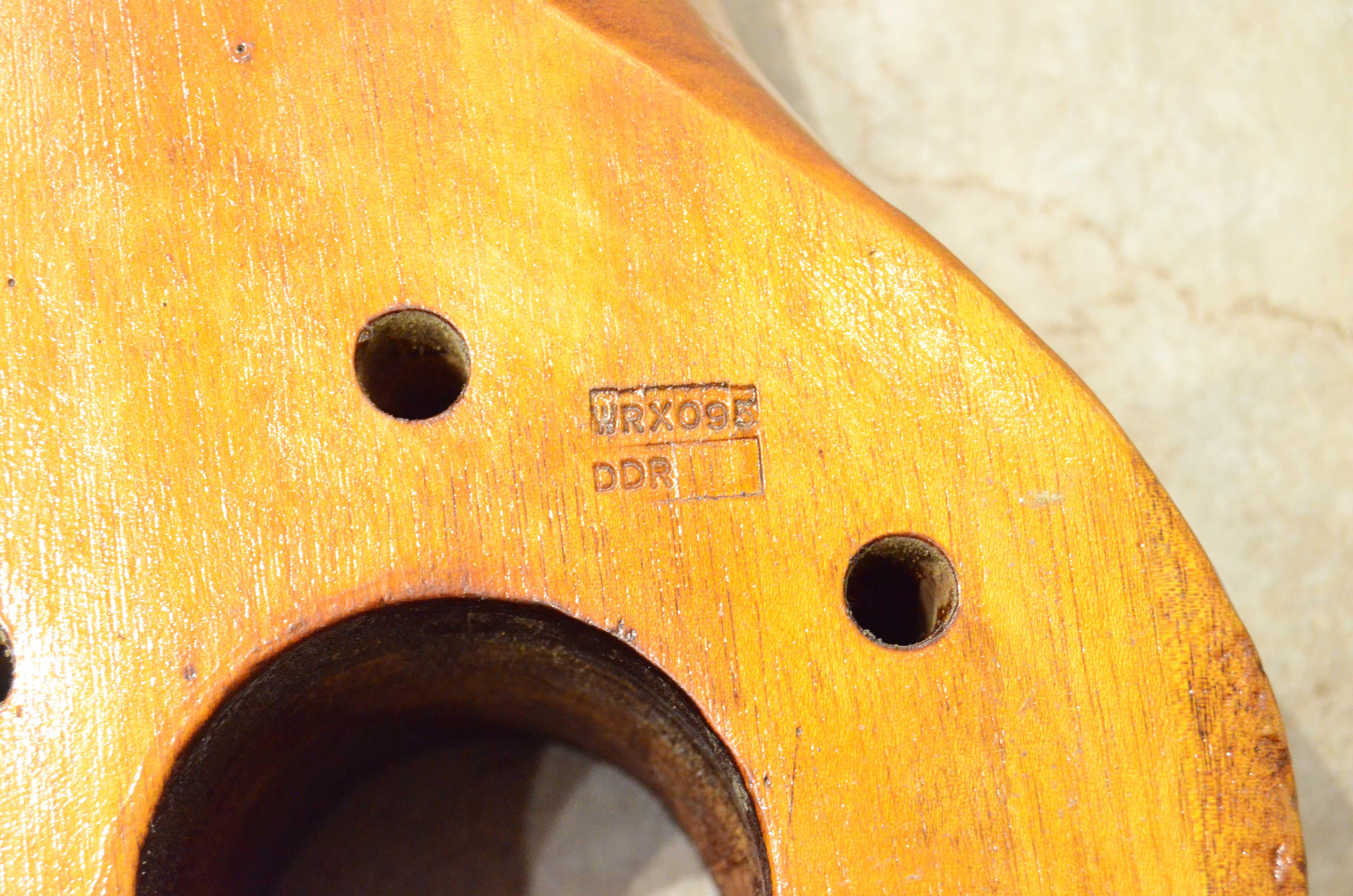 Hélice en bois, moyeu central à 6 trous, DDR WRXO95 Allemagne de l'Est, années 1950. en vente 11