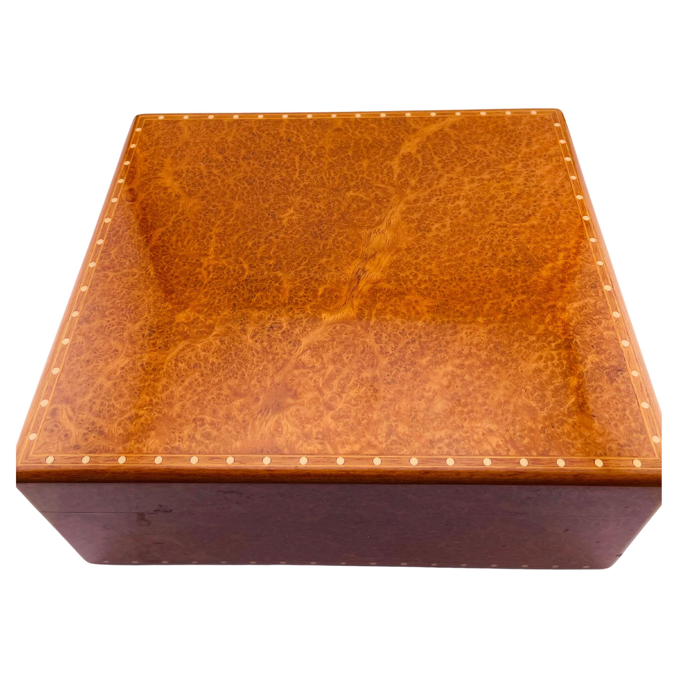 How can I tell how old a cigar box is?
