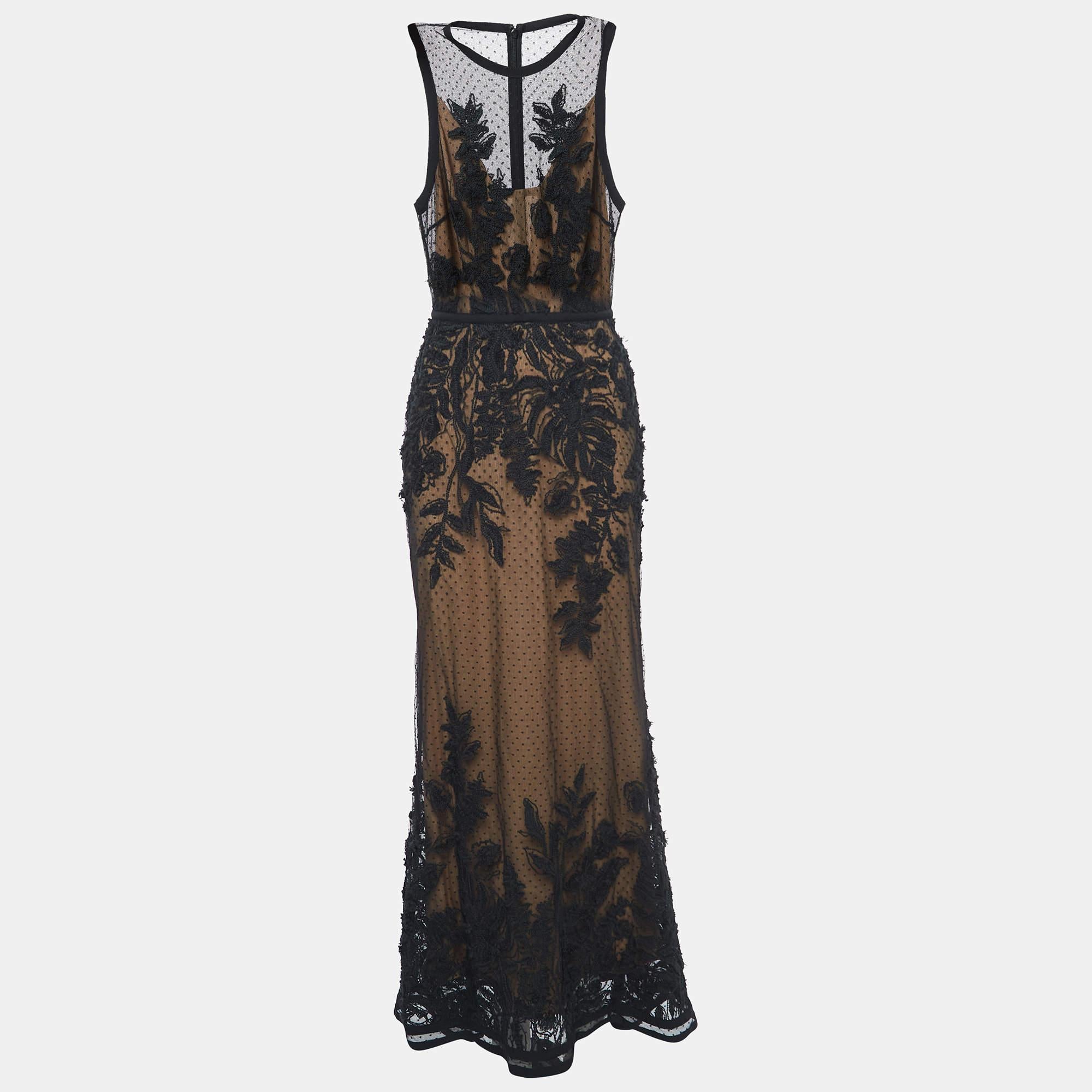 Resplendent, elegant, and gorgeous, this gown defines it all. Flaunting a floor-length silhouette, this gown is beautified using stunning details and a stylish neckline. Wear it with statement accessories and a defining clutch.

