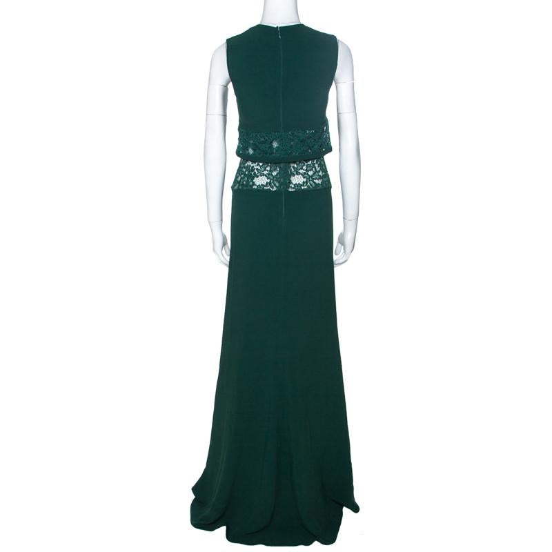 How gorgeous is this sleeveless maxi dress from Elie Saab! The green dress is made of quality fabrics and features a simple design. It flaunts a floor-length hemline, back zipper and lace inserts. It can be best paired with high heels.

