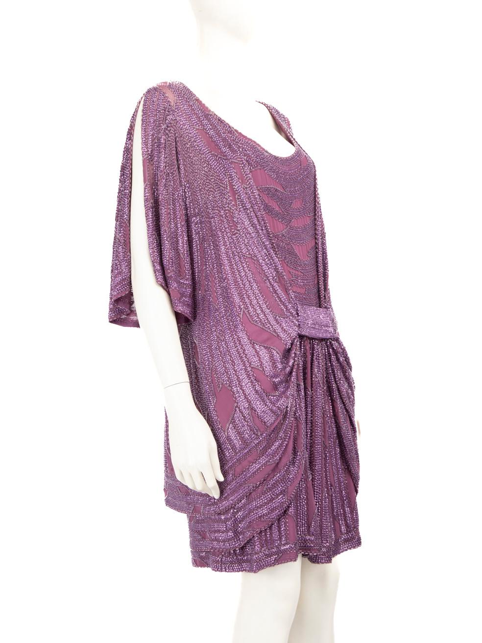 CONDITION is Verygood. Minimal wear to the dress is evident, there is a small hole in the lining of the dress and a bead missing from the front right shoulder on this used Elie Saab designer resale item.
 
 
 
 Details
 
 
 Purple
 
 Silk
 
 Dress
