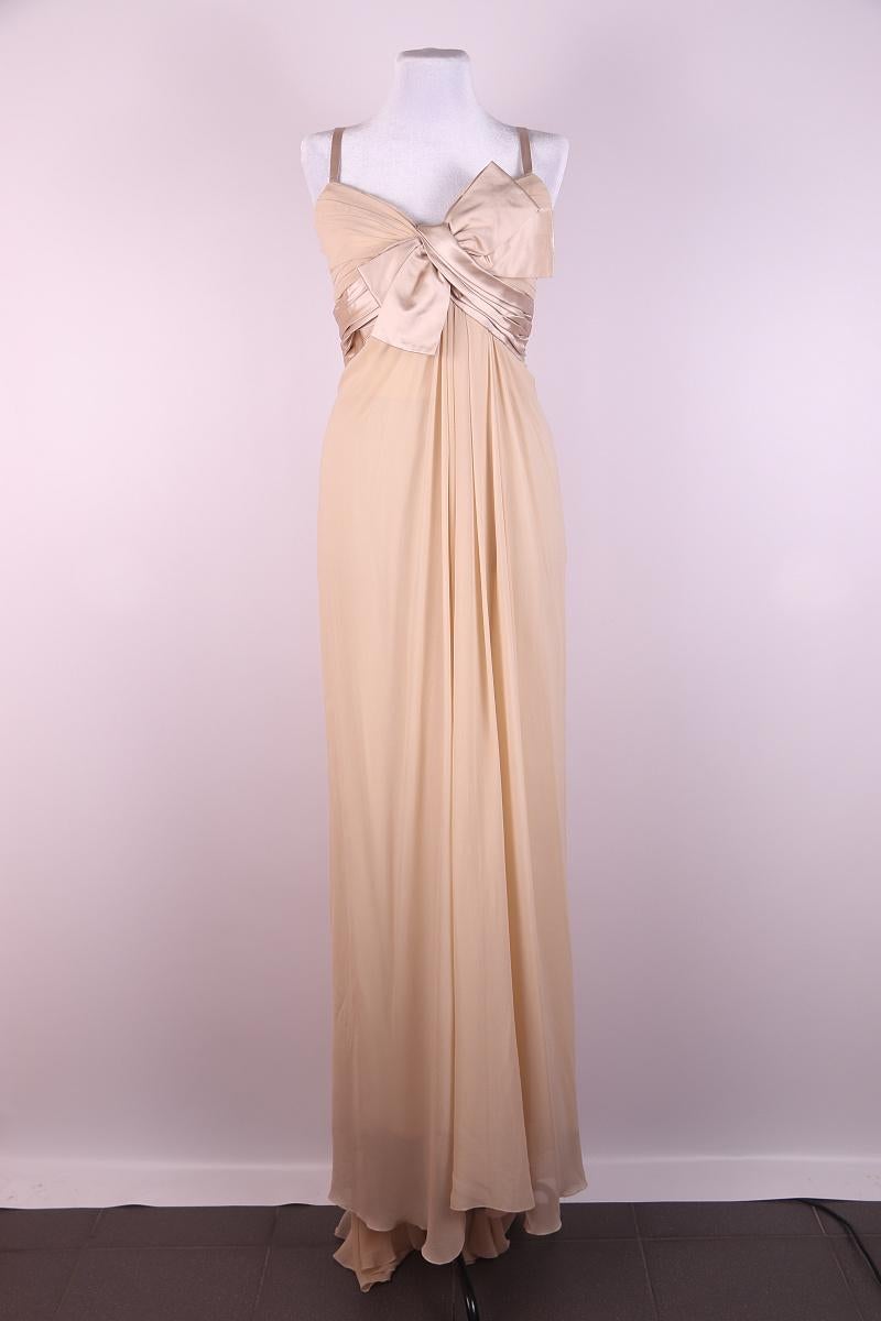 Elie Saab Abendkleid aus Seide
Schaufensterpuppe 84,5 cm x 62 cm x 91 cm Schaufensterpuppe 33,35 in x 24,49 in x 35,79 in


Größe 38

ausgezeichneter Zustand, ein paar kleine Macken, nicht sehr auffällig, siehe Fotos