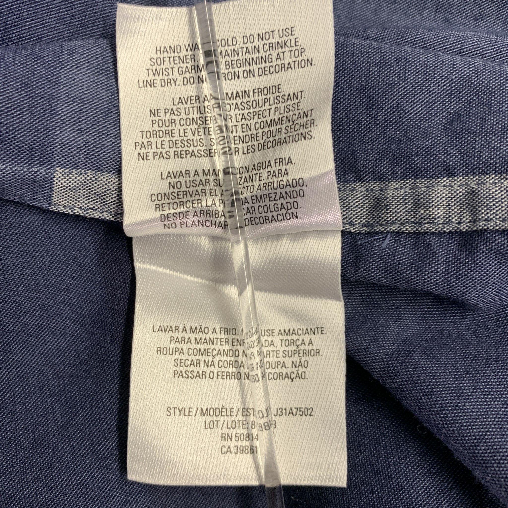 ELIE TAHARI Größe M Marineblau Farbblock-Baumwolle Langarmhemd mit einer Tasche im Angebot 1