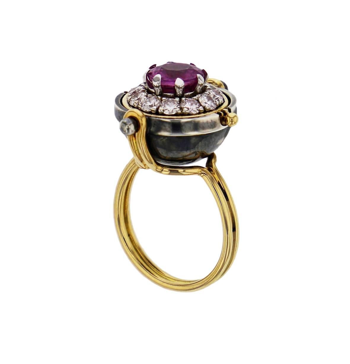 Elie Top Mécaniques Célestes Bague Sirius Sphere Or Saphir rose Diamants

A mobile patinated silver half-sphere, mounted on a patinated yellow gold rail, opens up to reveal a cushion-cut amethyste surrounded by diamonds.

Demi-sphère d'argent patiné