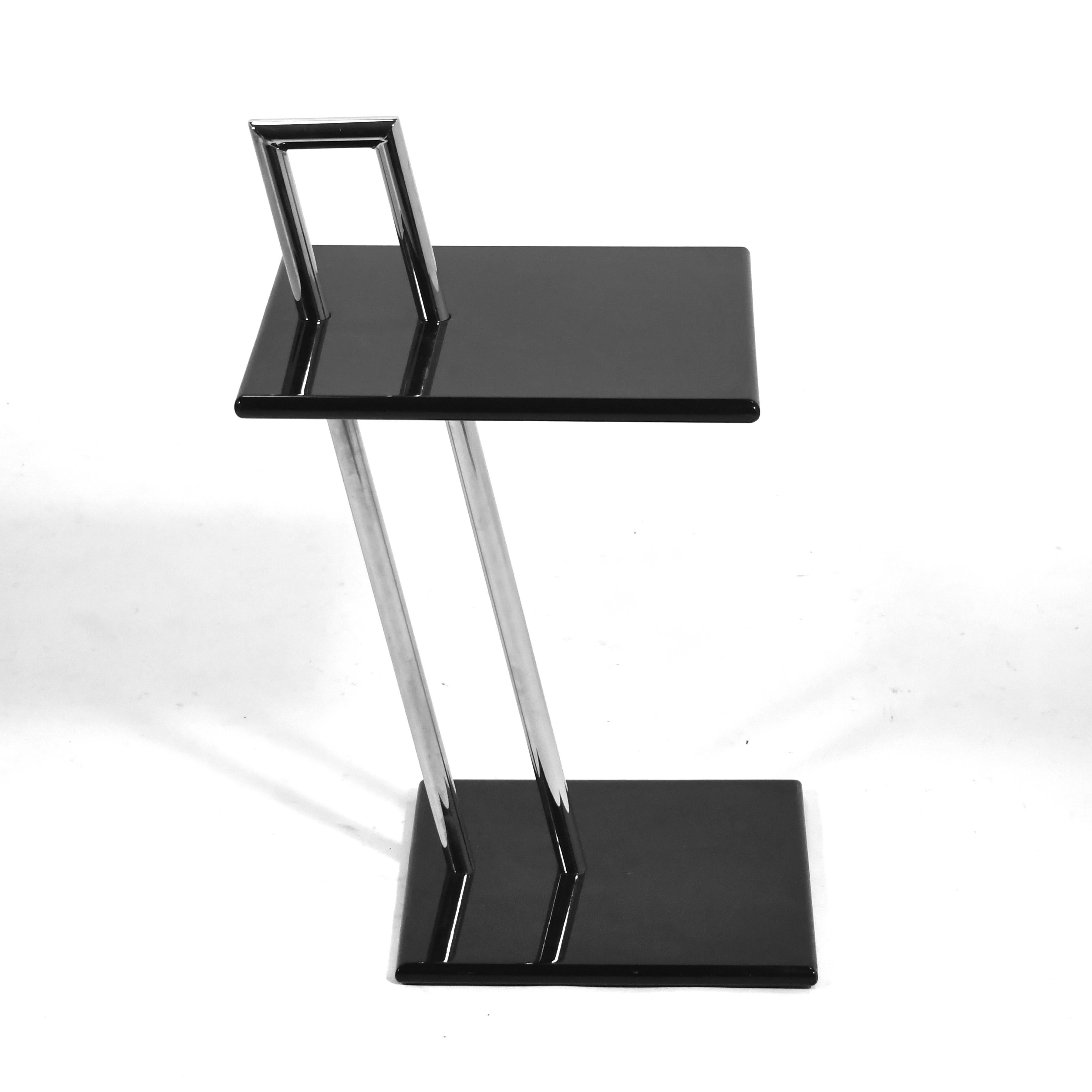 Table d'appoint grise Elieen en vente 1