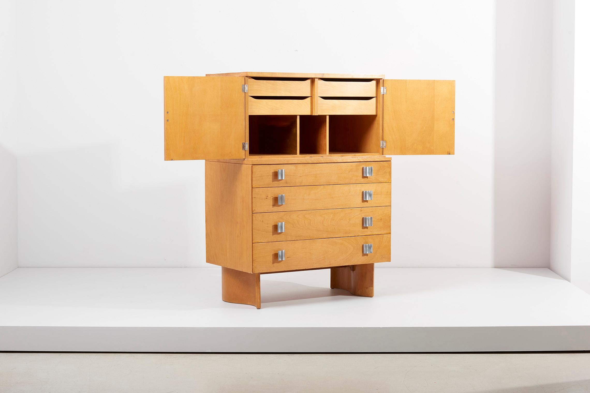 Eliel Saarinen Dresser in Birch for Johnson, USA - 1950s For Sale 7