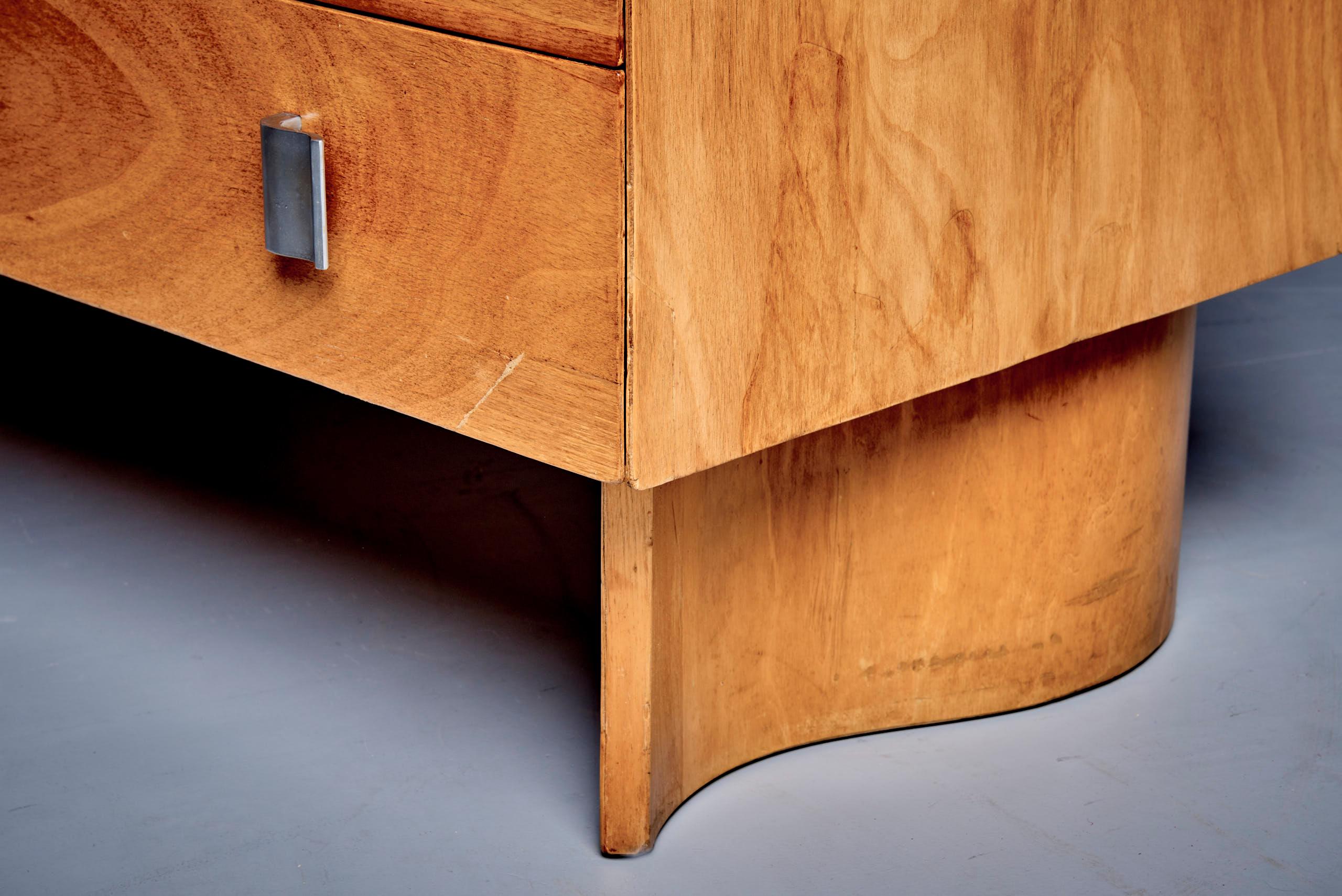 Eliel Saarinen Dresser in Birch for Johnson, USA - 1950s For Sale 3