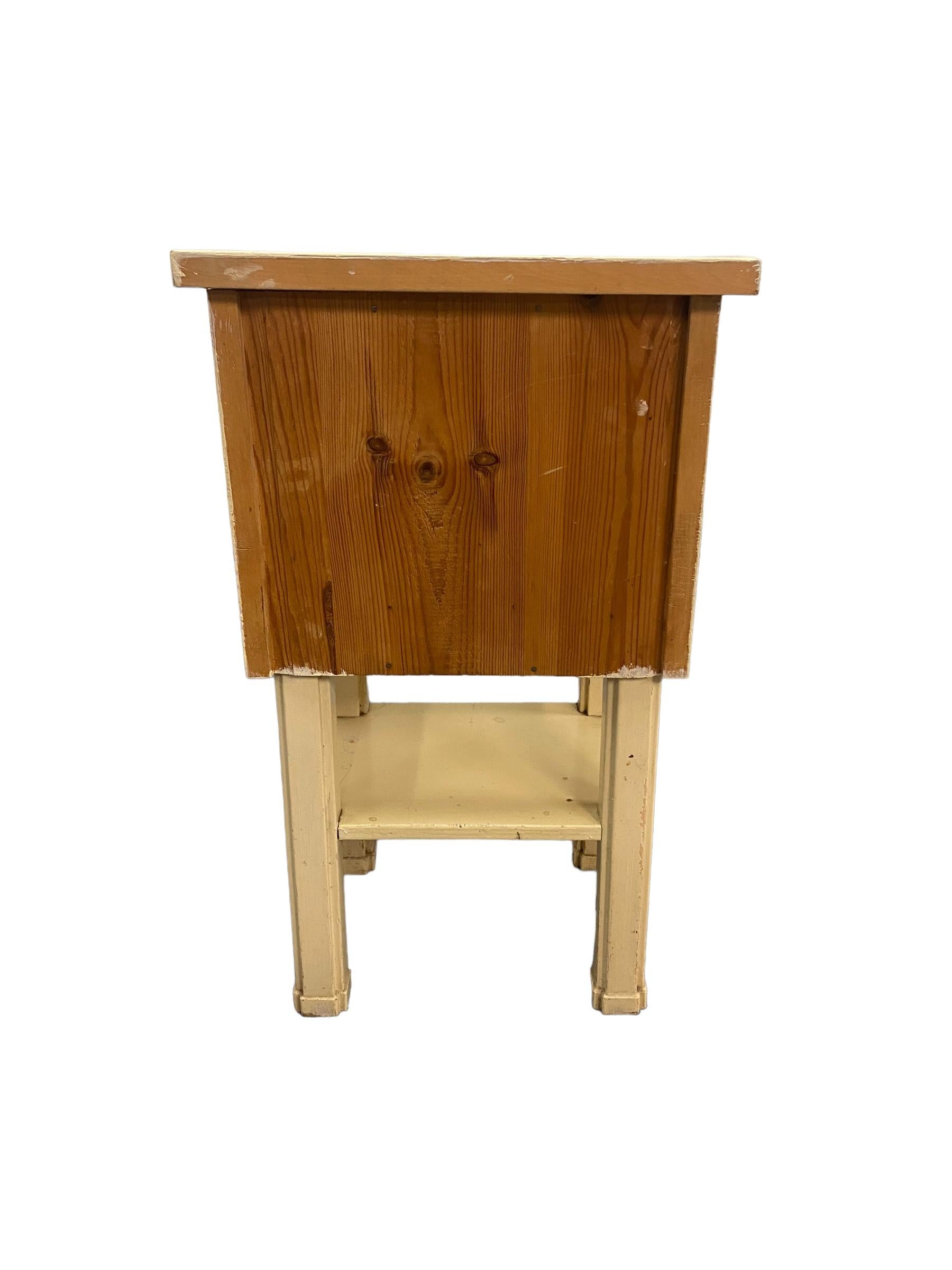 Eliel Saarinen Wooden Side Cupboard, Natural White, Early 20th Century For Sale 1