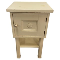 Credenza in legno di Eliel Saarinen, Nature White, inizio XX secolo