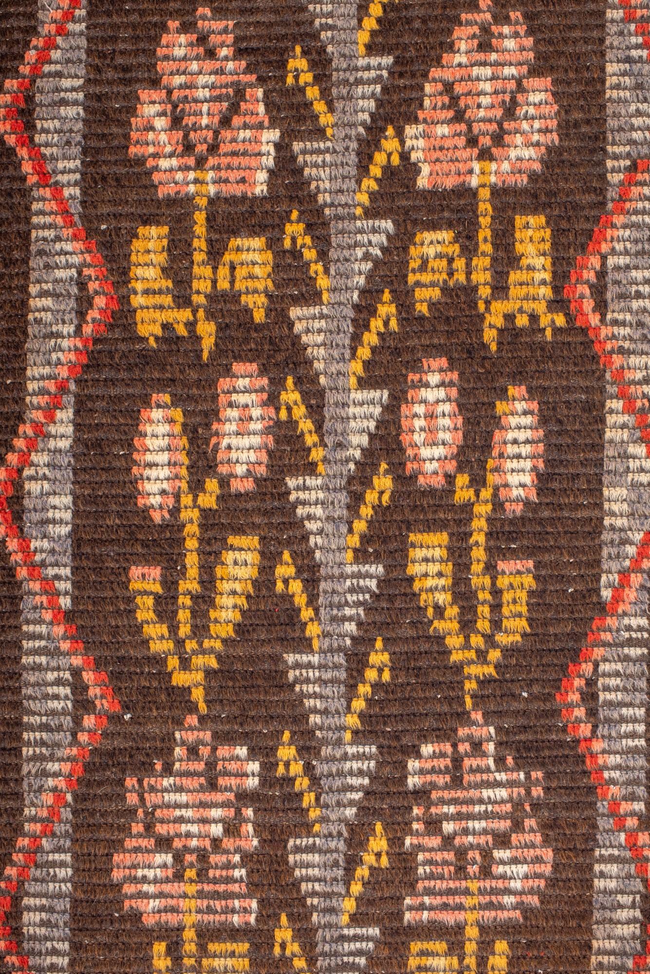 Antique Swedish Rug with a Floral Motif For Sale 1