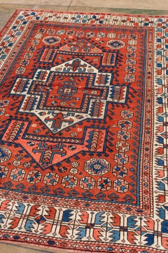 Vintage Bergama Rug with Ecru Medallion