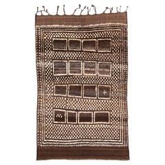 Brauner Vintage-Teppich im Schachbrettmuster