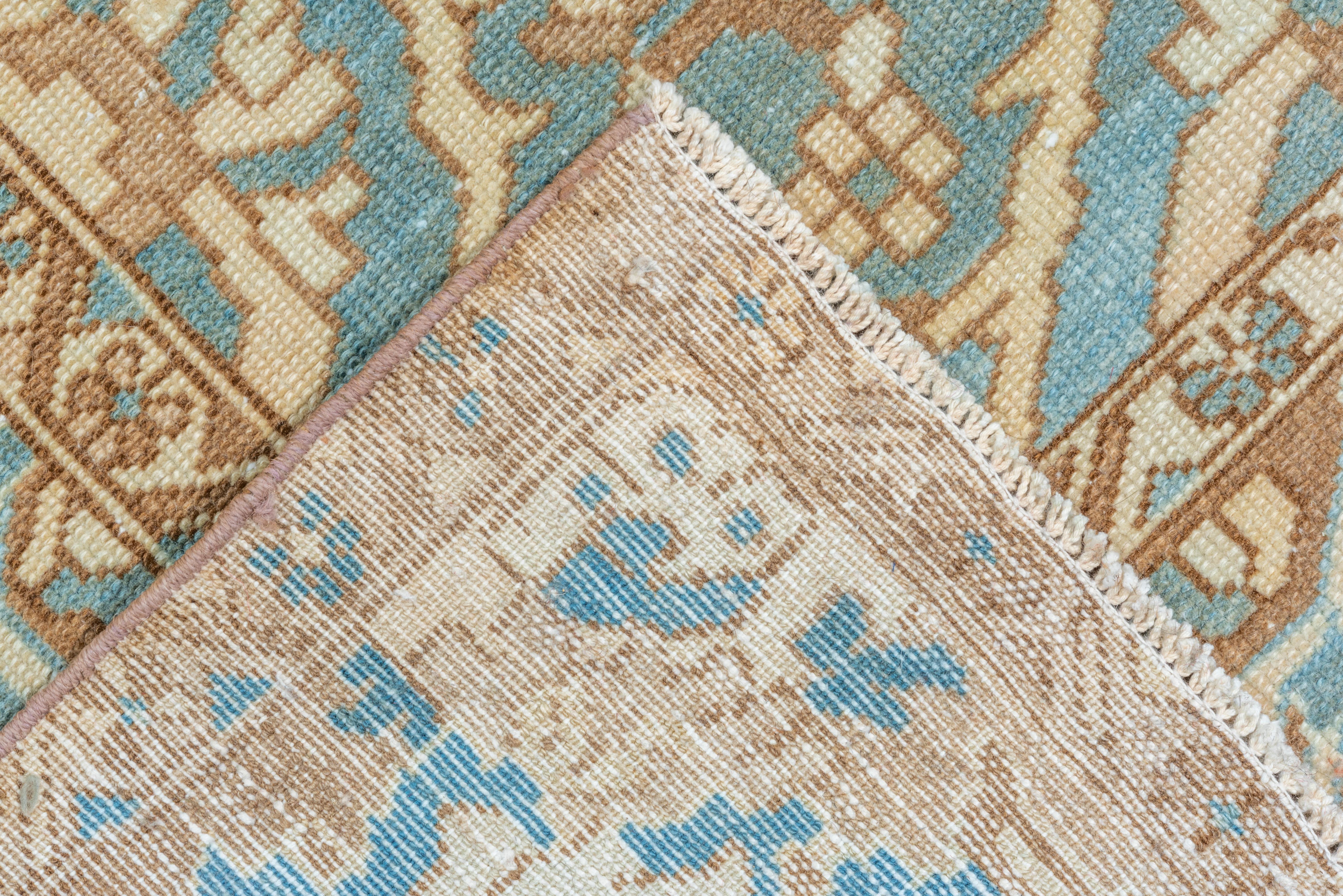XX secolo Tappeto Eliko Rugs by David Ariel Antico tappeto persiano Bakhtiari con blu e marrone in vendita