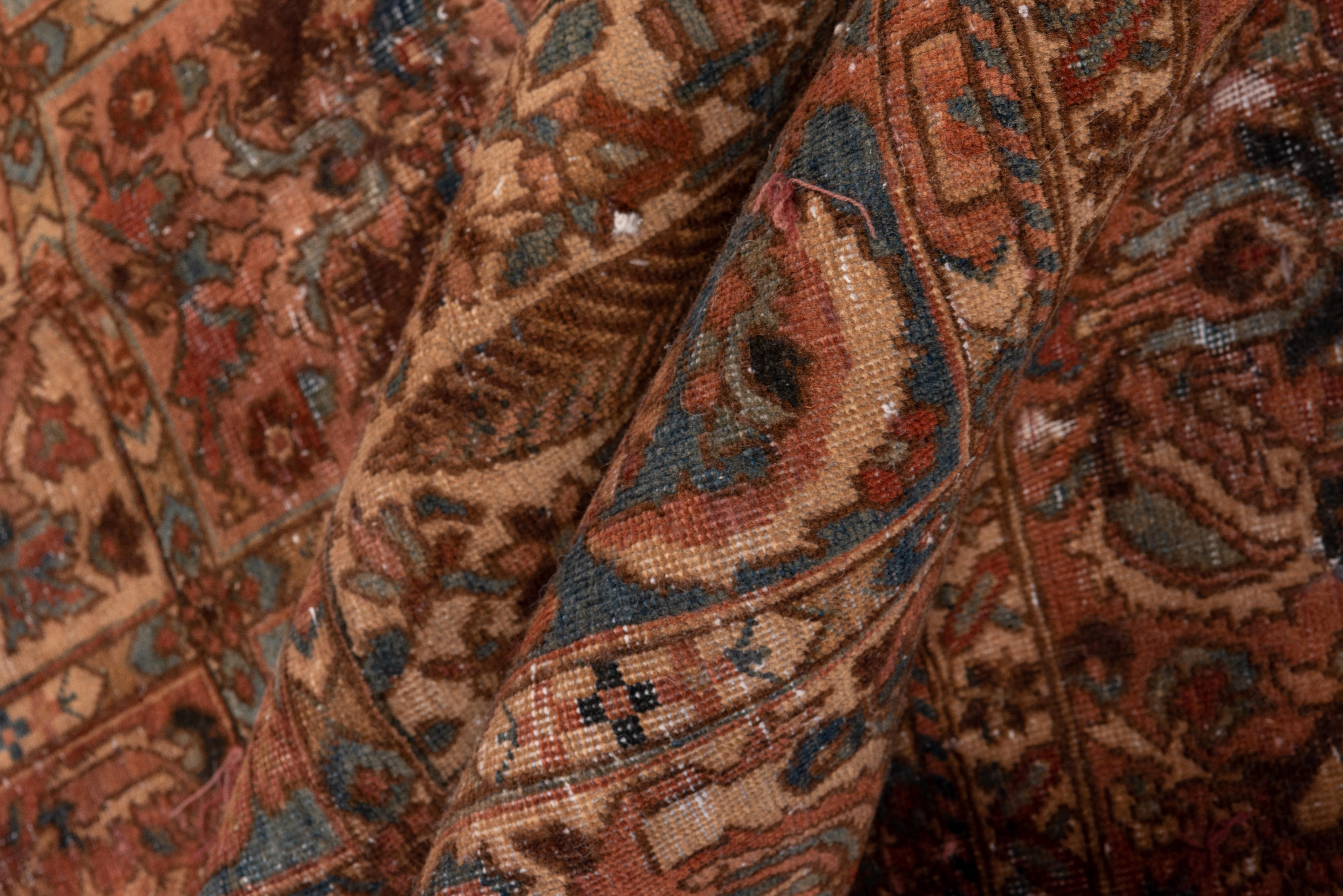 Milieu du XXe siècle Eliko Rugs by David Ariel Antique Persian Bakhtiari Rug with Warm TOnes (tapis persan ancien aux tons chauds) en vente