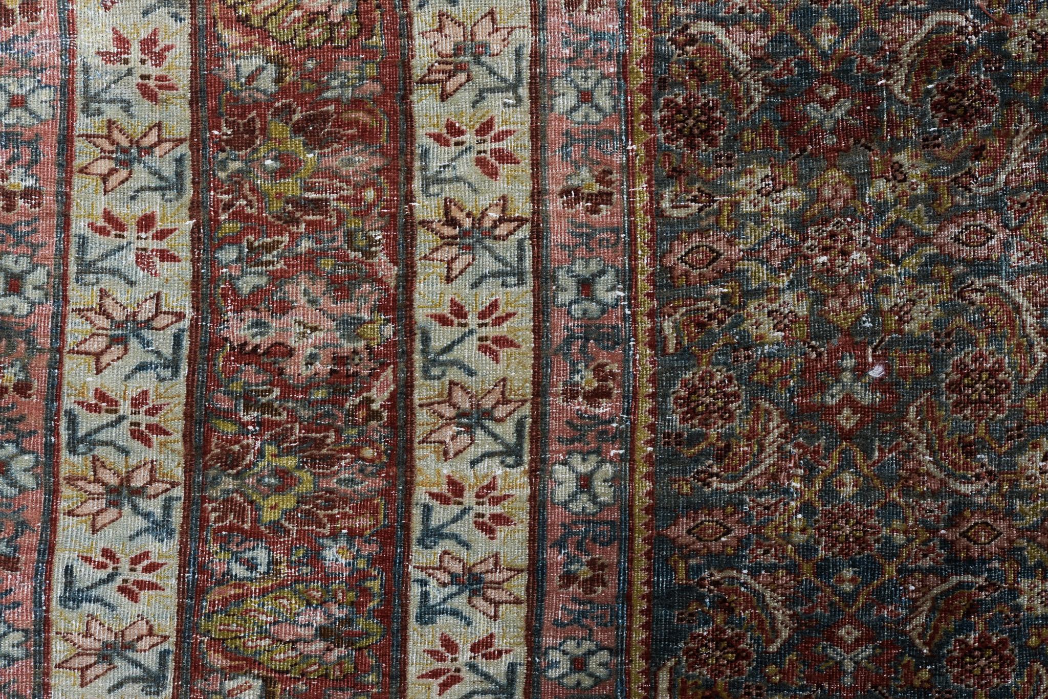Eliko Rugs by David Ariel Bunte antike persische Bidjar Teppiche, Herati FIeld (Handgeknüpft) im Angebot