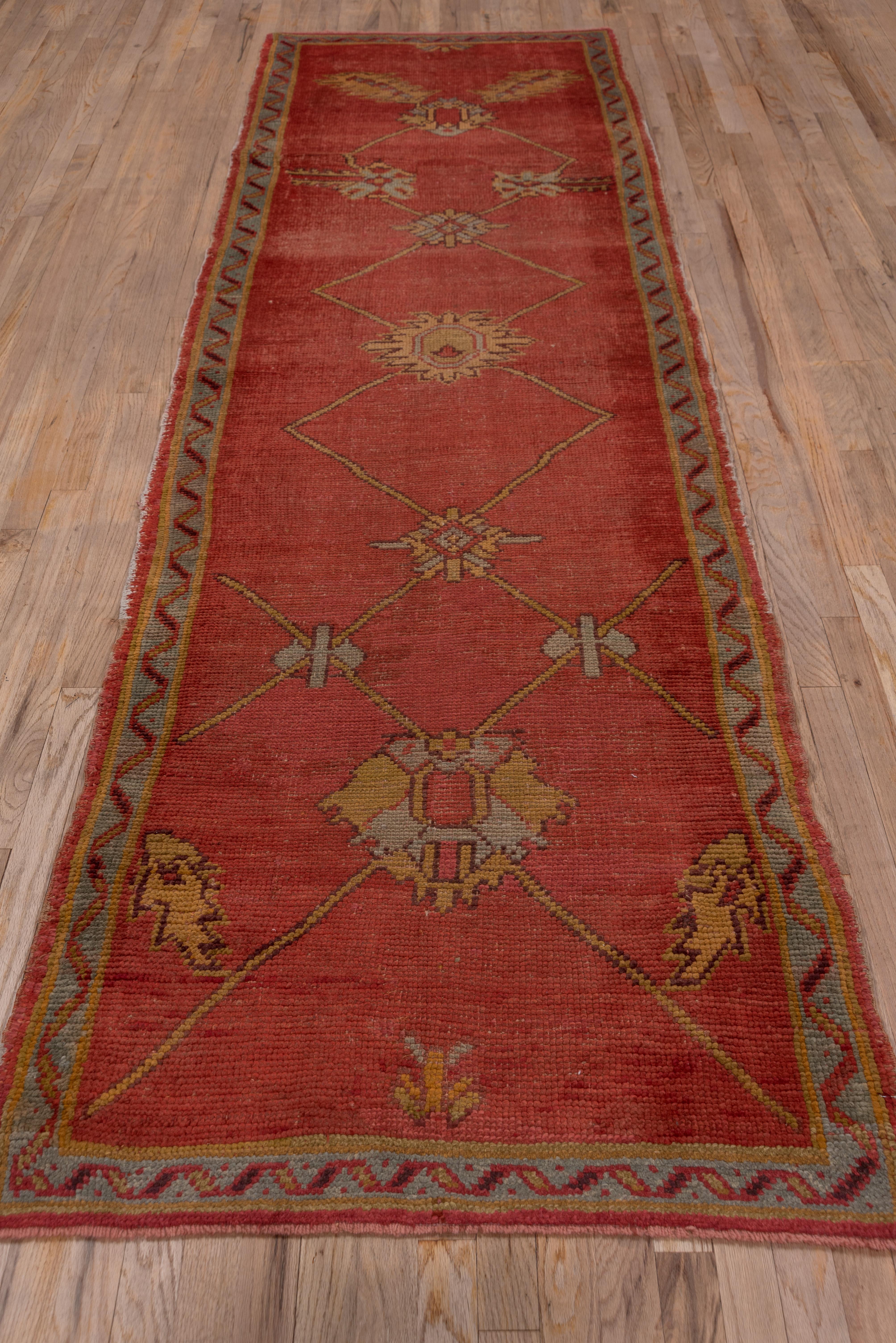 Oushak runners refer to a type of carpet or rug that originates from the Oushak region in Western Anatolia, Turkey. Oushak rugs are renowned for their exceptional quality, craftsmanship, and distinct design characteristics. They are highly sought