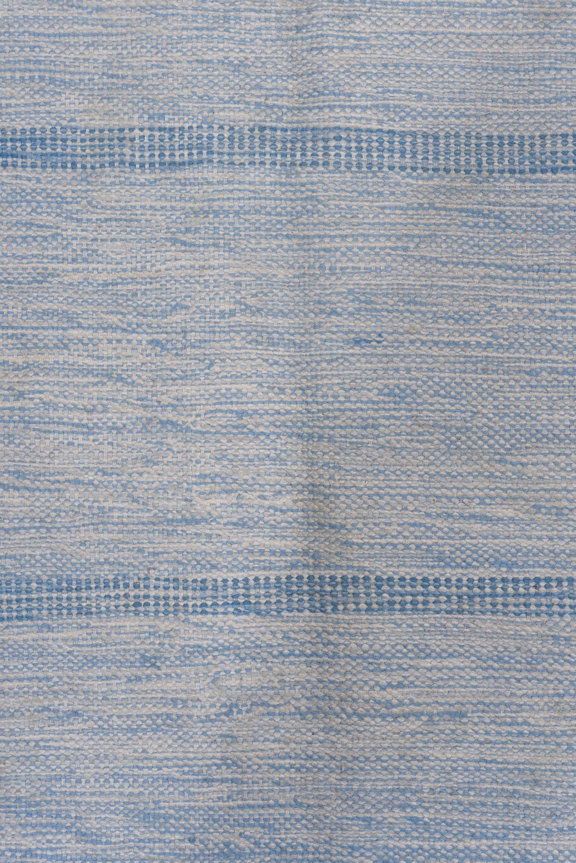 Eliko Rugs by David Ariel Schwedischer Rollakan-Teppich, blau und rosa Töne (Handgewebt) im Angebot