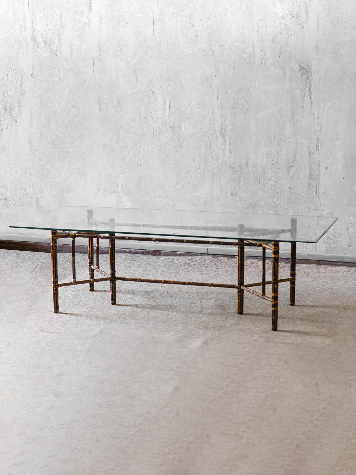 Table à manger Elinor et John Mcguire de San Francisco, 1970
Détails du produit
Table en rotin, avec reliures en cuir et plateau en verre
Dimensions de la table 243,5 L x 74 H × 106 P

N'hésitez pas à nous contacter pour plus d'informations ou de