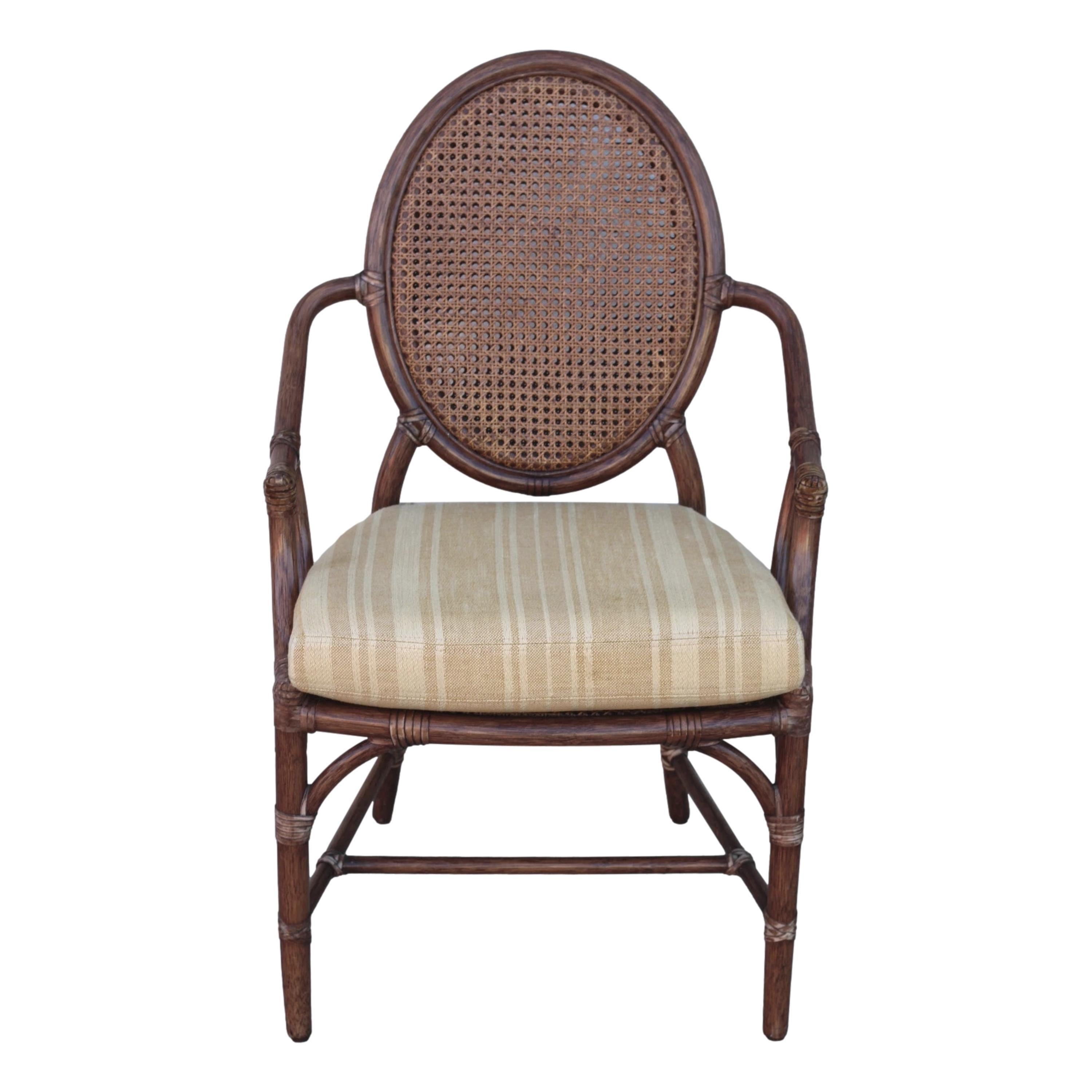 Organico moderno Poltrone da pranzo con schienale ovale in rattan di Elinor McGuire, un set di quattro persone in vendita