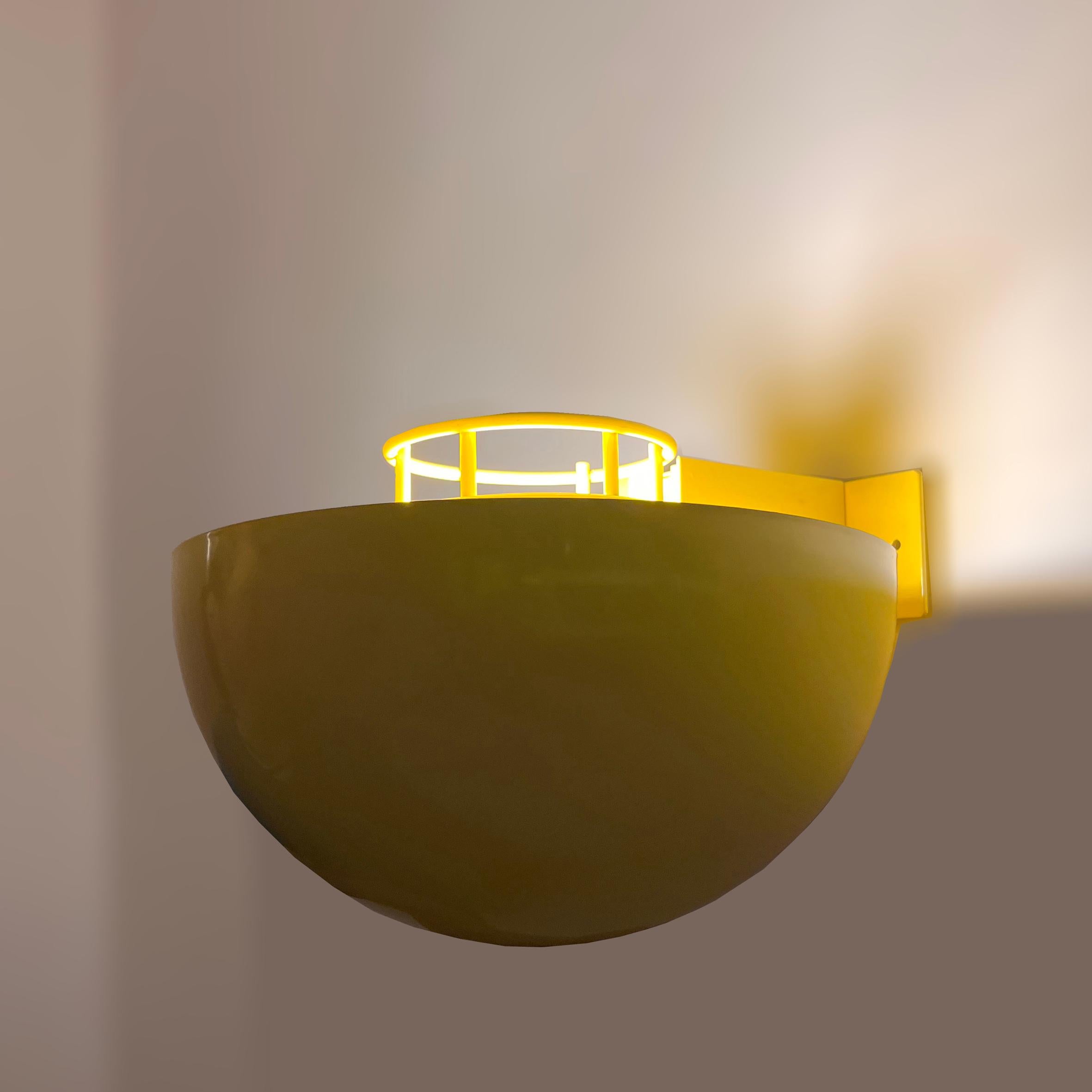 Elio Martinelli, 1240, Apliques de pared, Martinelli Luce, década de 1970 Moderno en venta