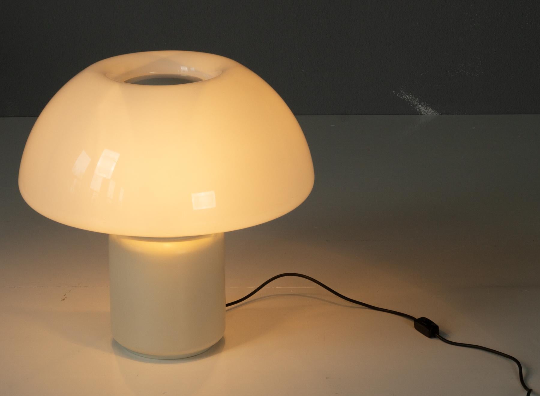 Elio Martinelli for Martinelli Luce Model 625, Large Space Age Mushroom Lamp In Good Condition In 'S-GRAVENHAGE, ZH