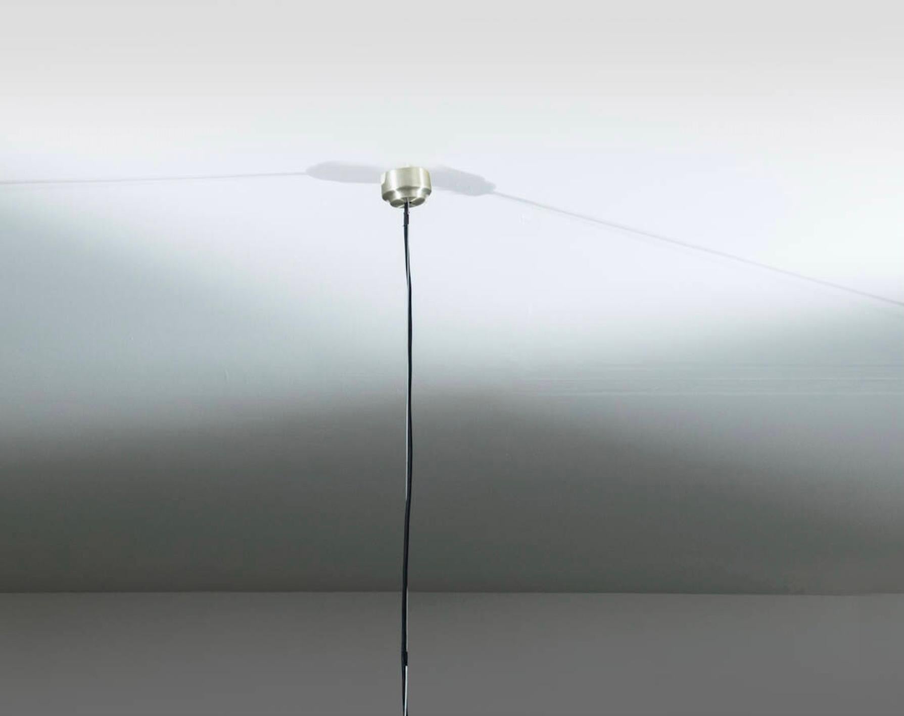 Metà XX secolo Elio Martinelli, Lampada a sospensione mod. 1749, prod. Martinelli Luce, anni 60 in vendita