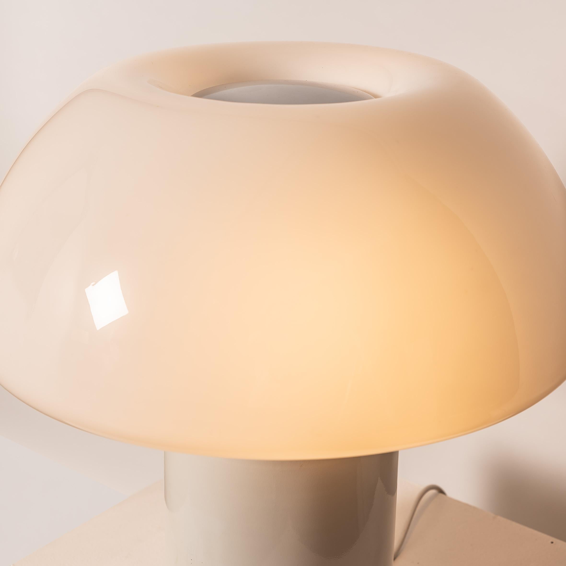 Aluminum Elio Martinelli “Mushroom” Table Lamp for Martinelli Luce, Italy, 1970s For Sale
