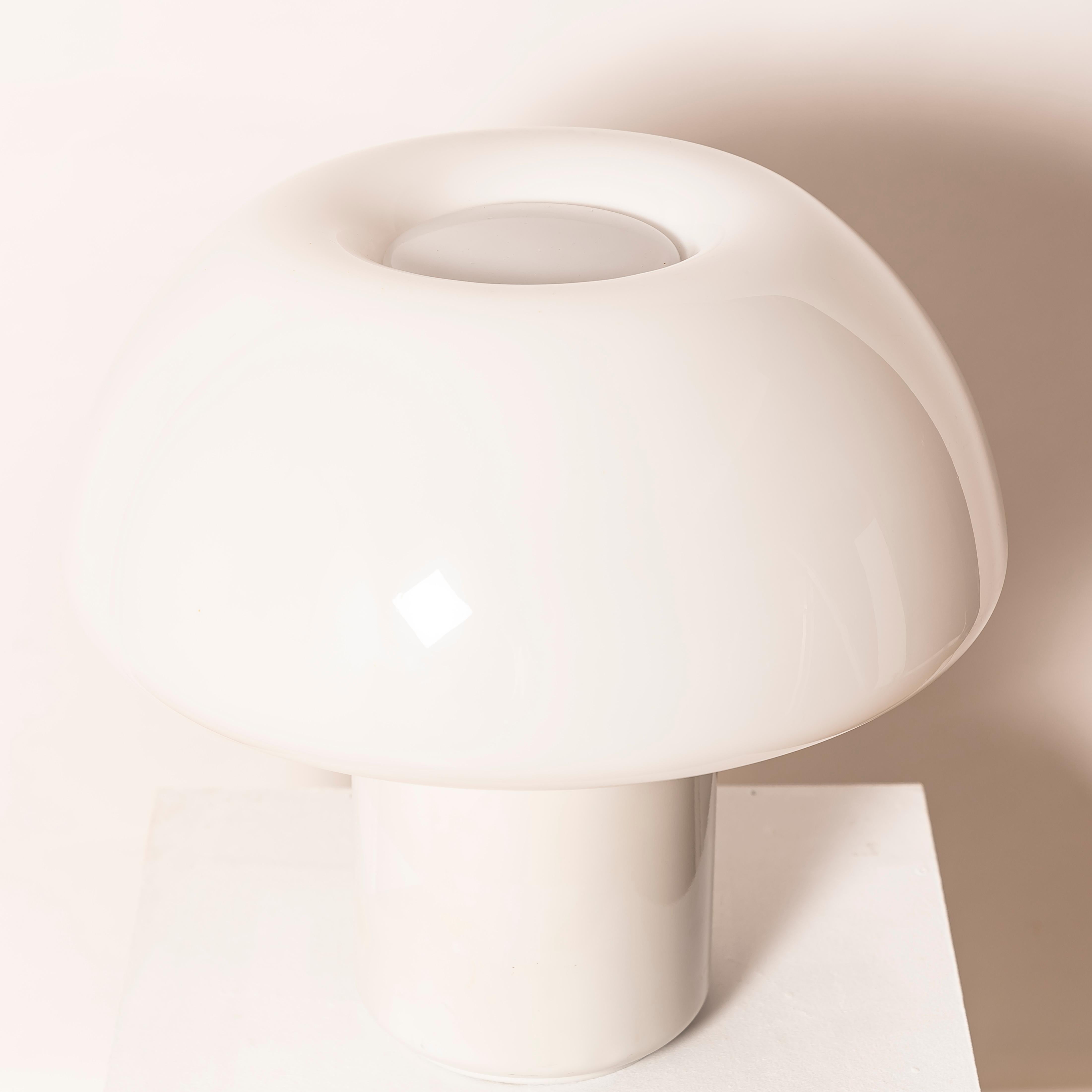 Elio Martinelli “Mushroom” Table Lamp for Martinelli Luce, Italy, 1970s For Sale 1