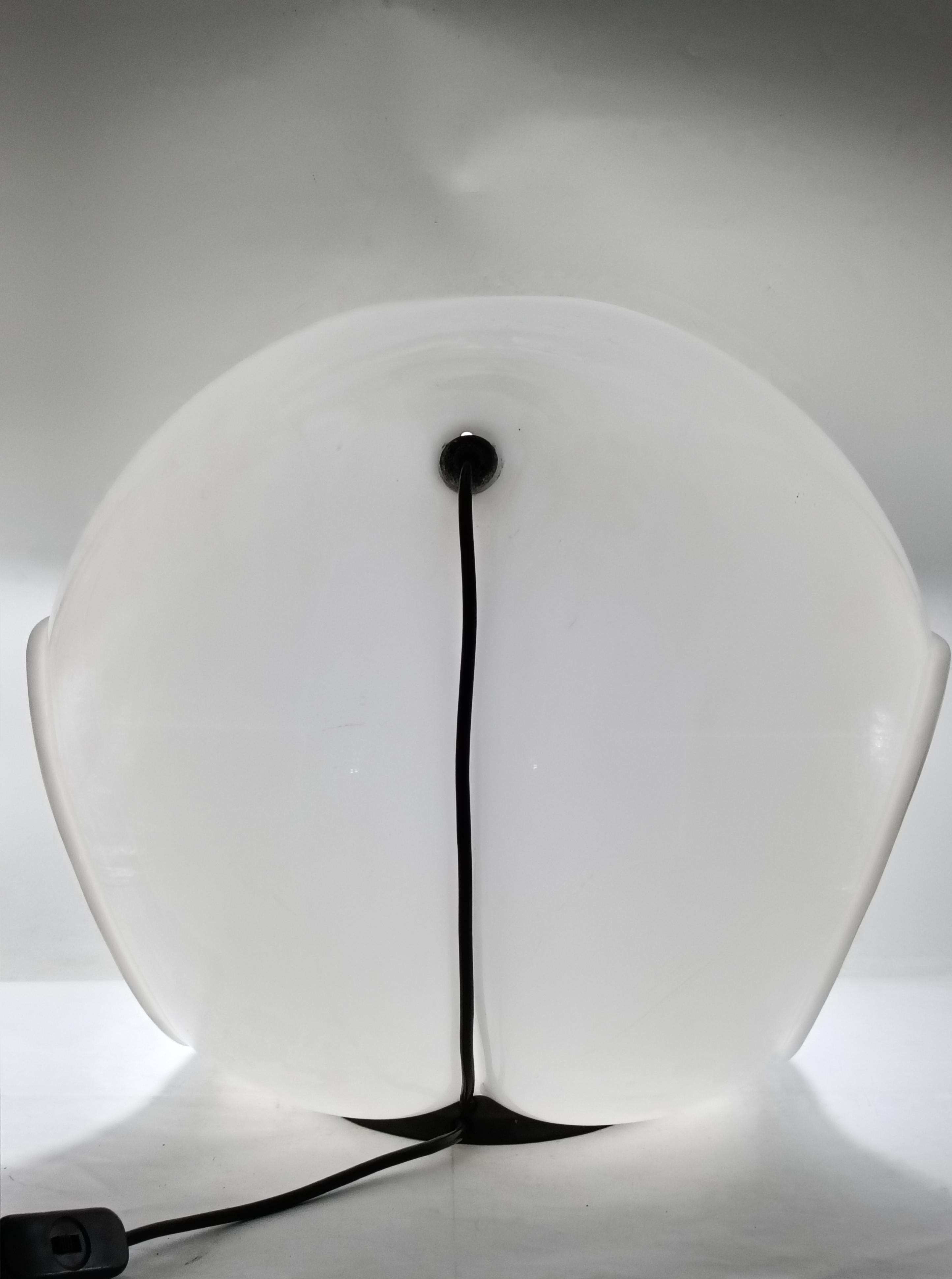 Elio Martinelli para Martinelli Luce Lámpara de mesa 'Foglia', Italia Años 70 Plástico en venta