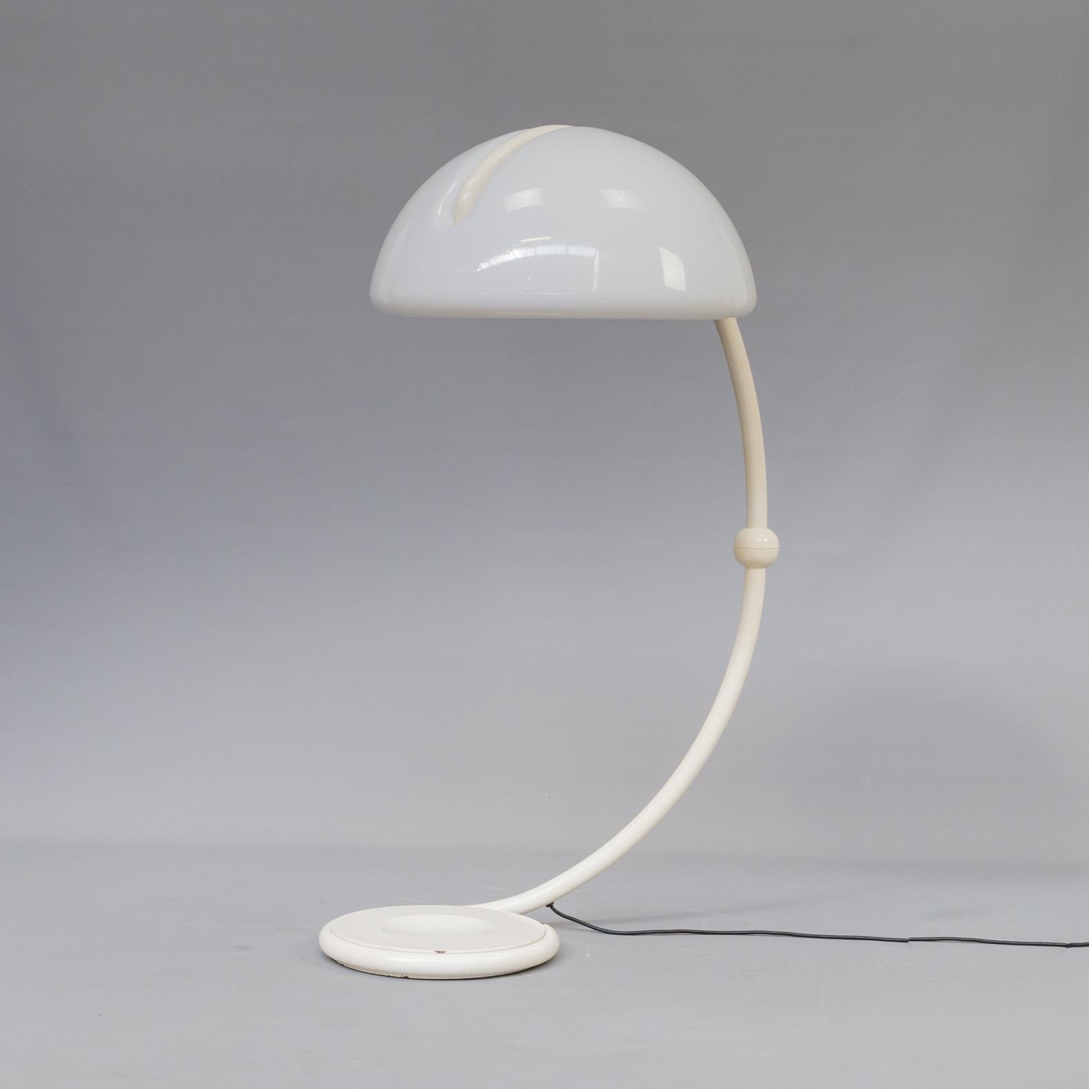Elio Martinelli “Serpente” Floorlamp for Martinelli Luce Italy In Good Condition For Sale In Amstelveen, Noord