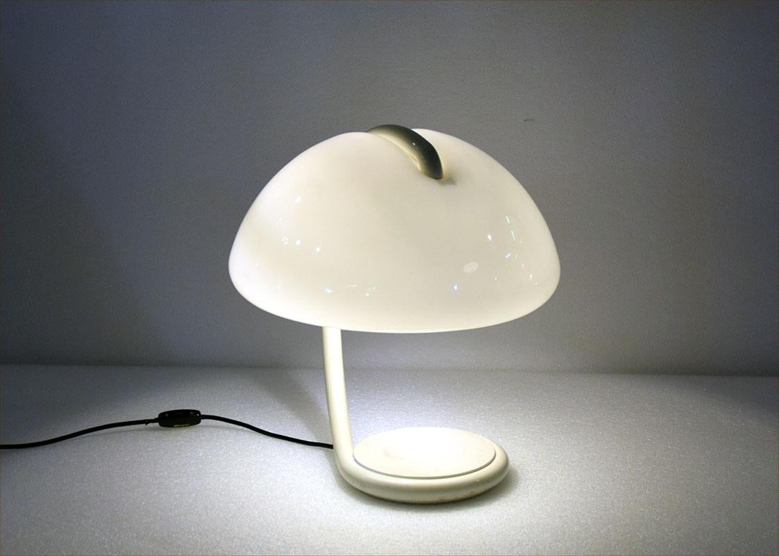 Mid-20th Century Elio Martinelli Serpente table lamp from the 1960s For Sale