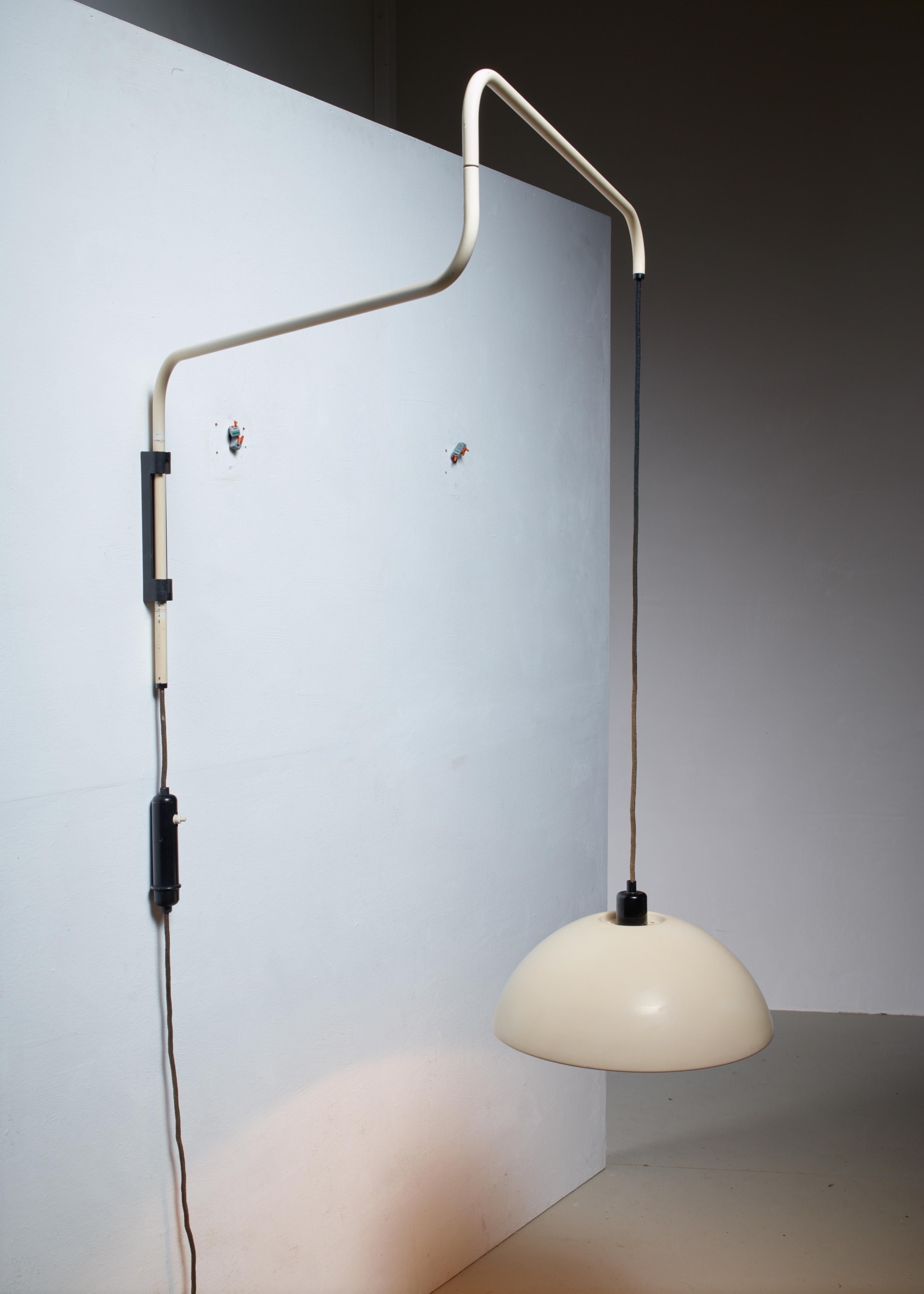Mid-Century Modern Elio Martinelli Swiveling, Height-Adjustable Wall Lamp, 1960s For Sale