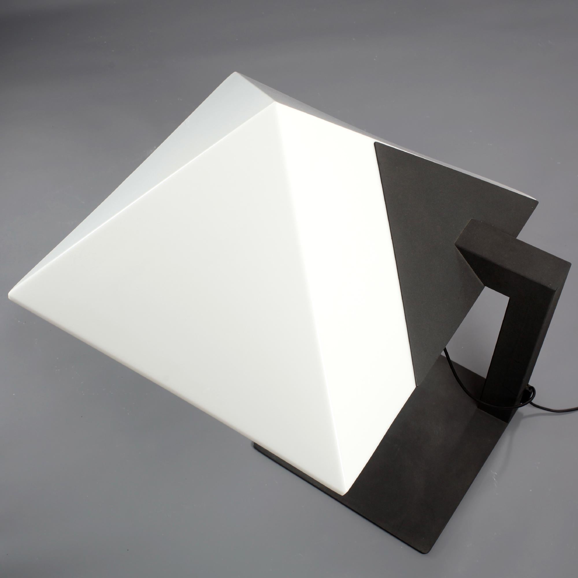 Elio Martinelli Table Lamp Model 715, Italy, 1970 1