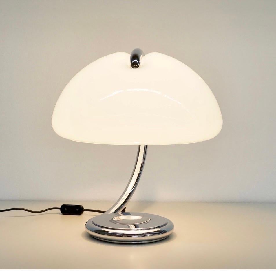 Mid-Century Modern Elio Martinelli Table Lamp «Serpente» Chrome, Made by Luce, Italy 1970ies For Sale