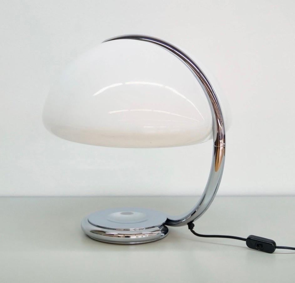 Elio Martinelli Table Lamp «Serpente» Chrome, Made by Luce, Italy 1970ies For Sale 1