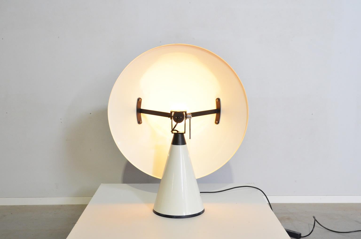 Post-Modern Elio Martinelli White Radar Table Lamp for Martinelli Luce, Italy