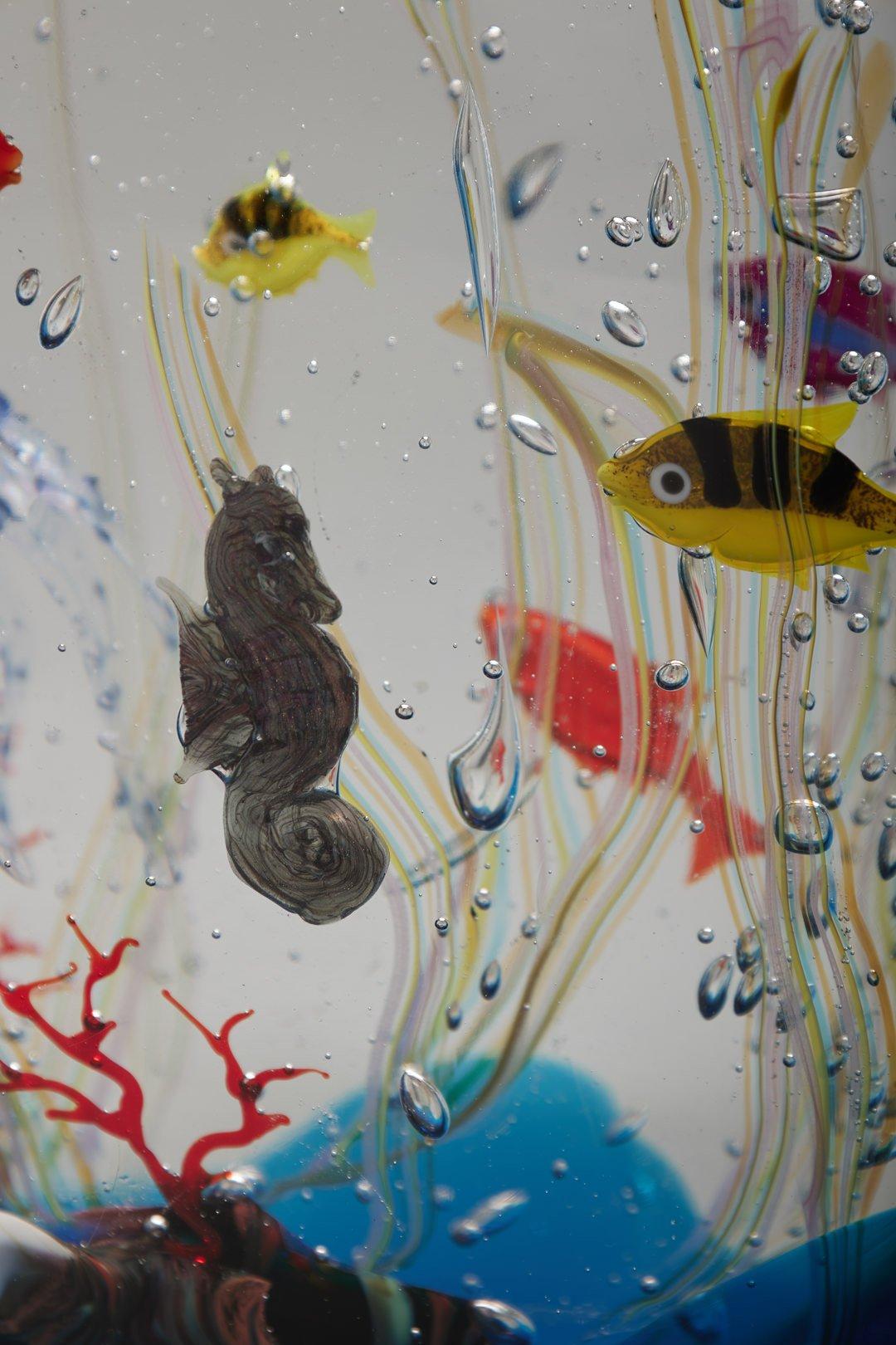 Großes Murano-Glas-Aquarium aus dem 20. (Grau), Figurative Sculpture, von Elio Raffaelli