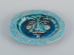 Elio Schiavon (1925-2004), Italy. Unique ceramic bowl with blue glass inlay.