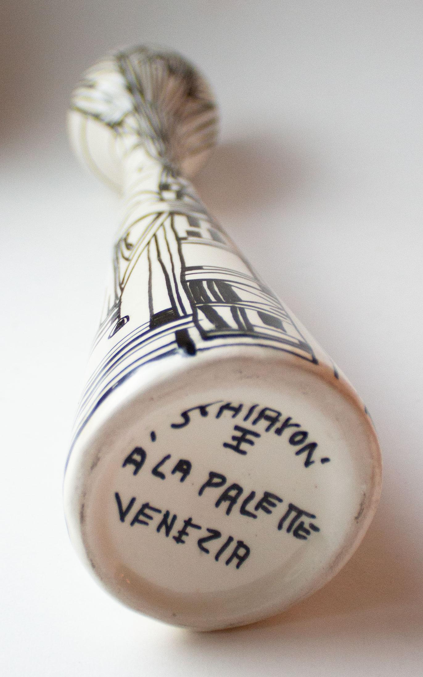 Elio Schiavon Jarrón gráfico de cerámica de Studio A pintado a mano, años 50 en venta 2