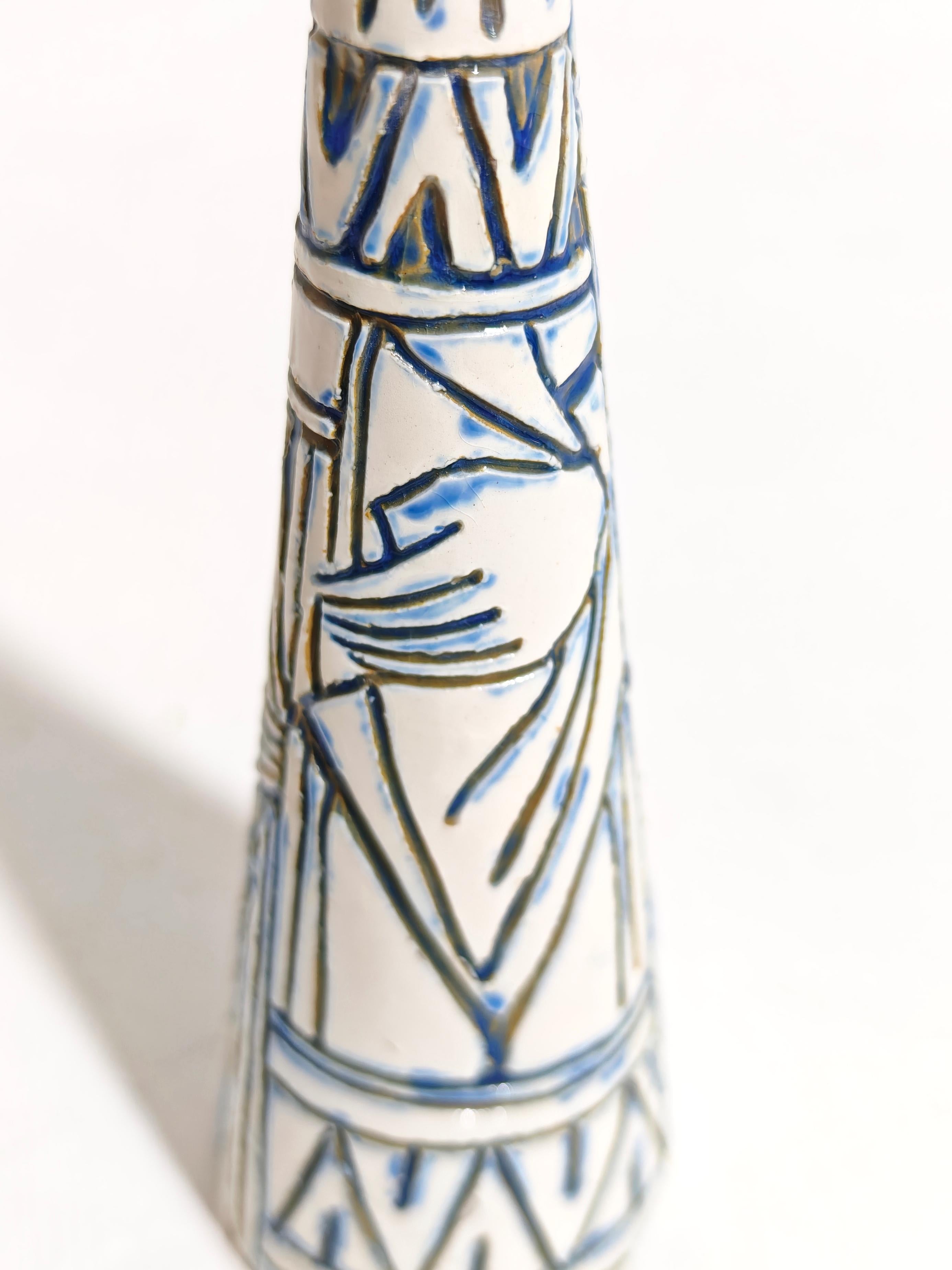 Elio Schiavon Producción Italia Años 60 Jarrón de cerámica con figura humana Mi-Century en venta 4