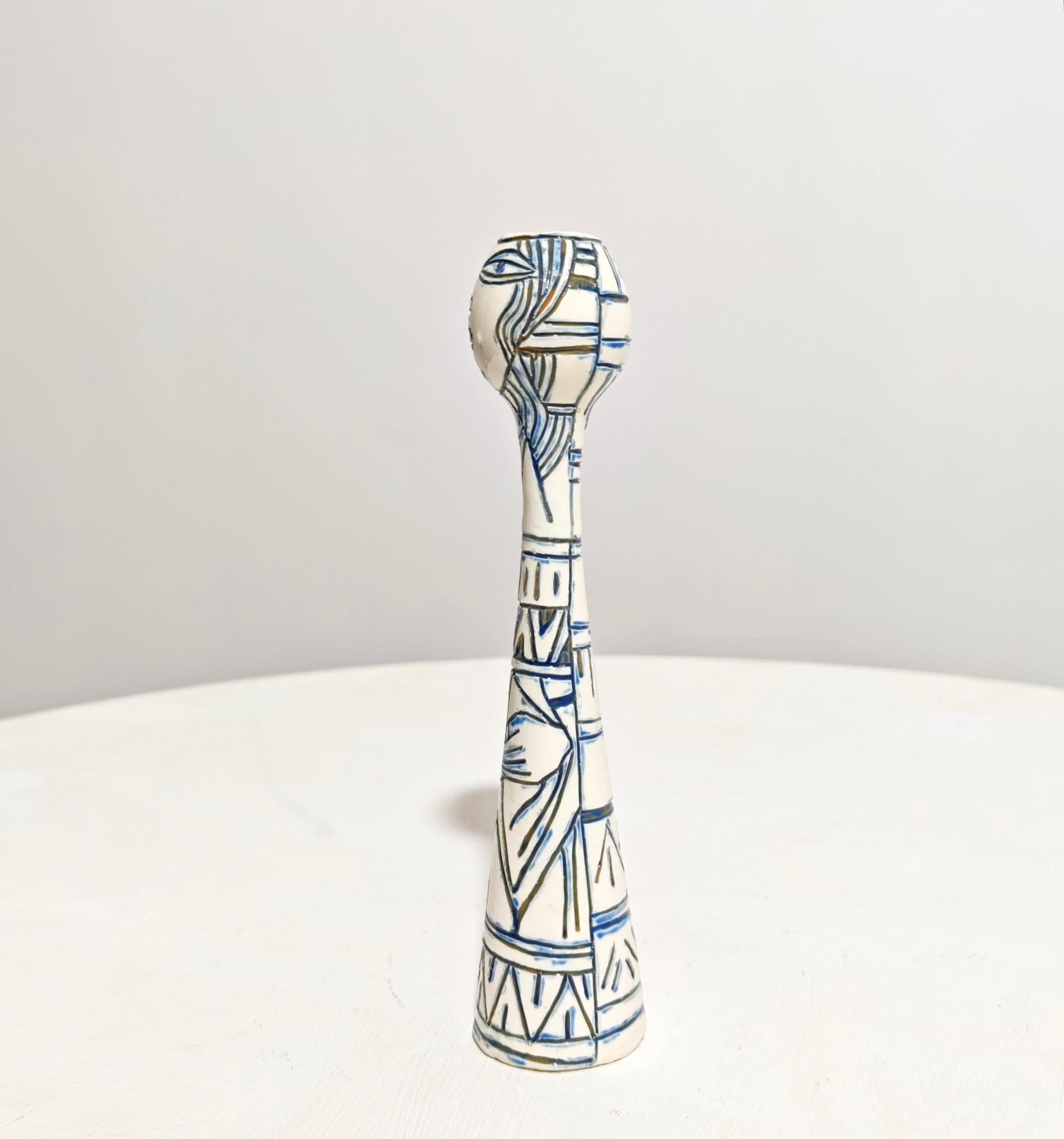 Elio Schiavon Producción Italia Años 60 Jarrón de cerámica con figura humana Mi-Century Italiano en venta