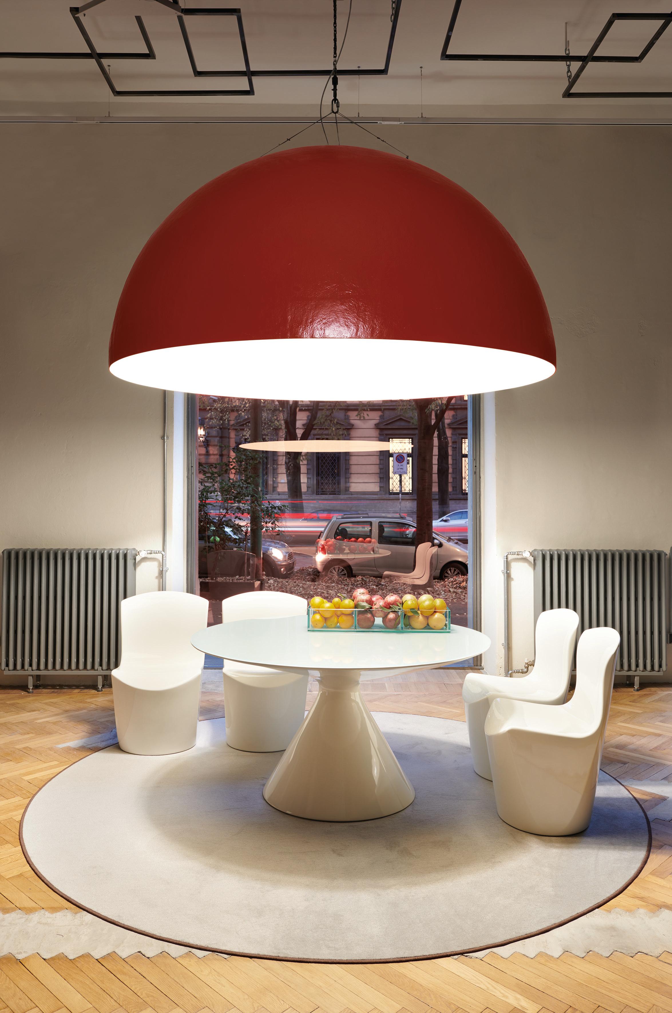 Lampada a sospensione Elios Large di Giò Colonna Romano
Dimensioni: Ø 200 x H. 100 cm.
Materiali: Fibra di vetro.

Disponibile in tre misure. I prezzi possono variare. Questo prodotto è adatto all'uso interno ed esterno. Tutte le nostre lampade