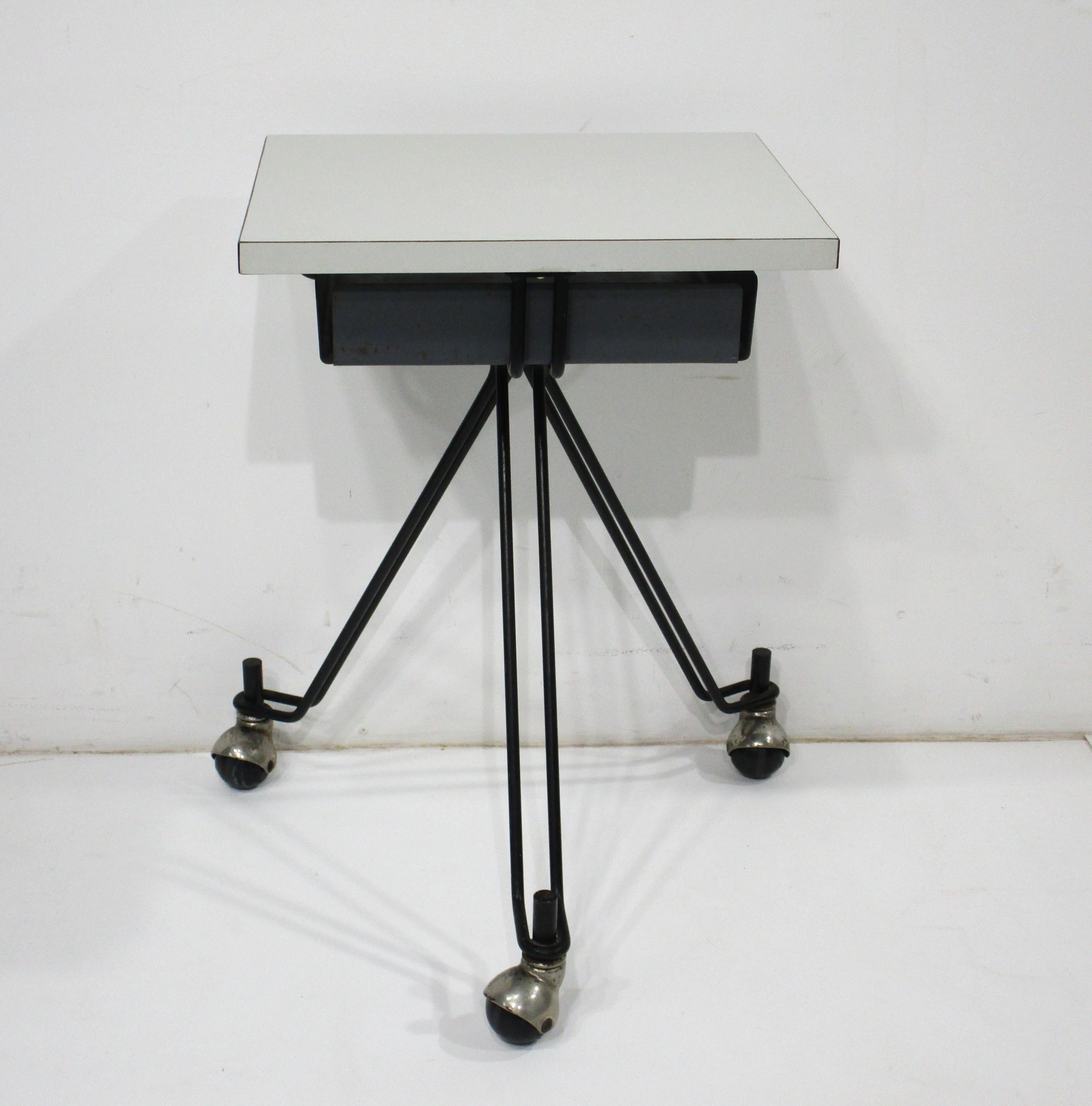 Eliot Noyes Rolling Work / Dictating Table für IBM (amerikanisch) im Angebot
