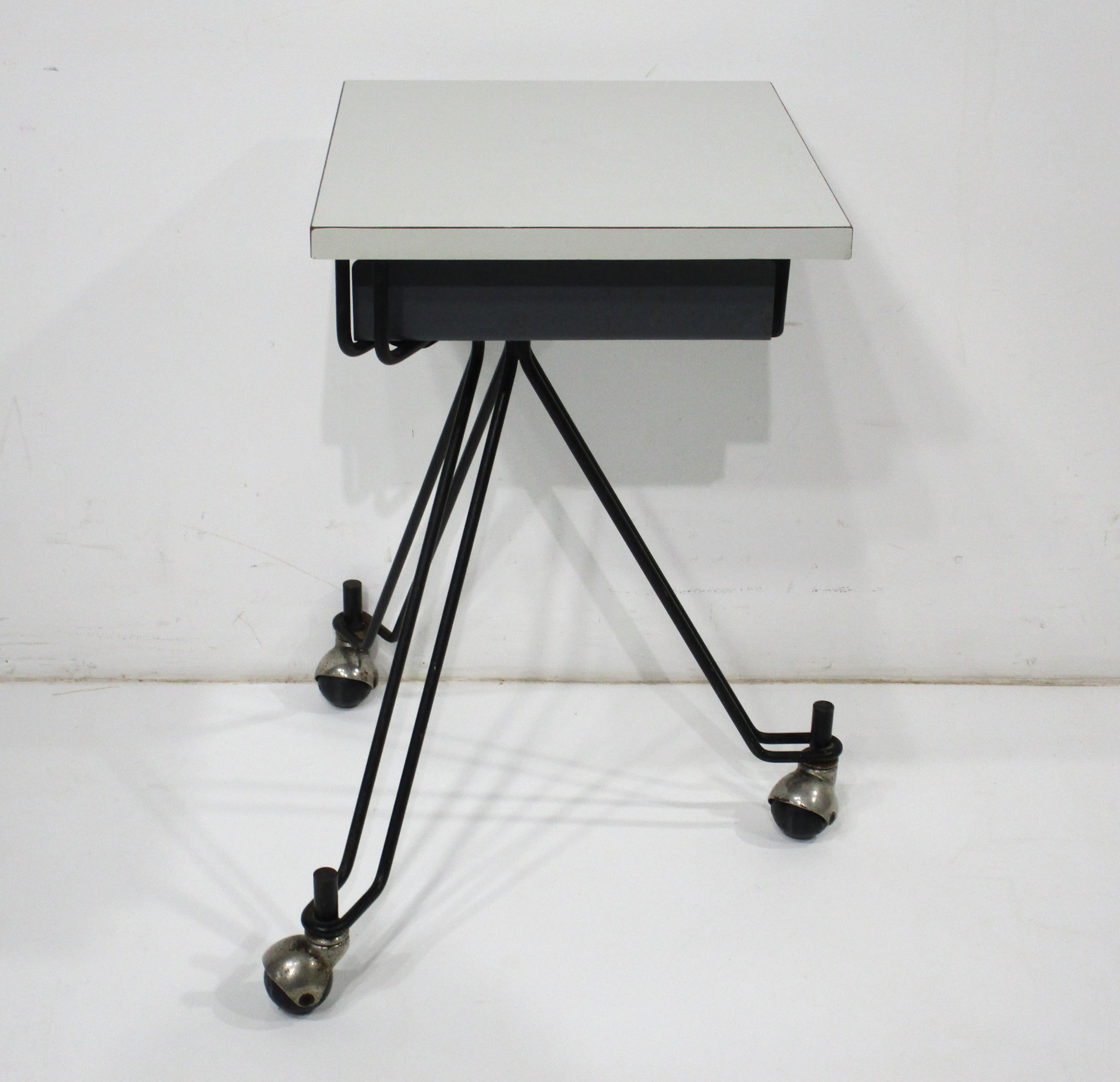 Eliot Noyes Rolling Work / Dictating Table für IBM im Zustand „Gut“ im Angebot in Cincinnati, OH